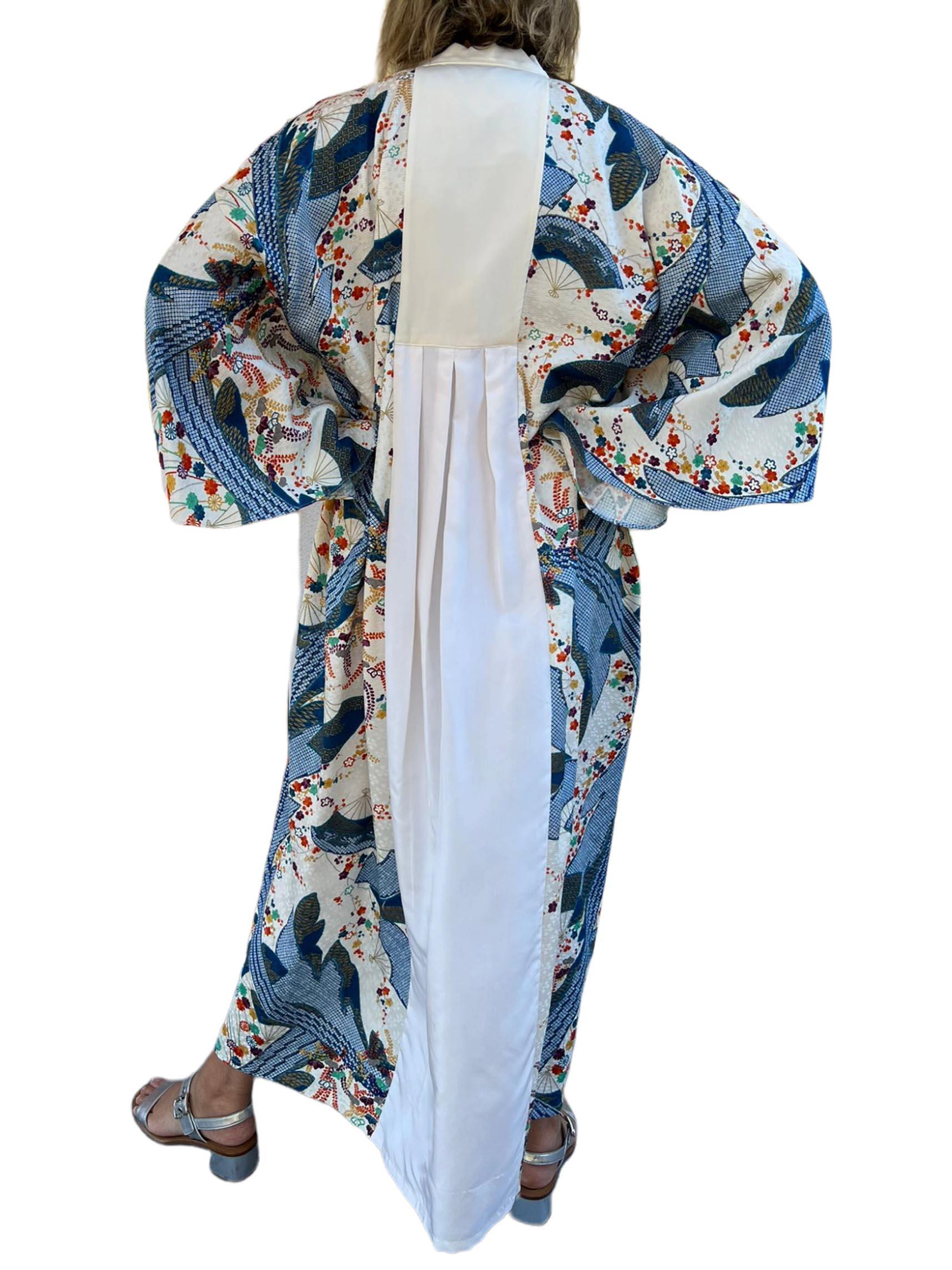 Morphew Collection Blue & White Japanese Kimono Silk Fan Print Kaftan For Sale 1