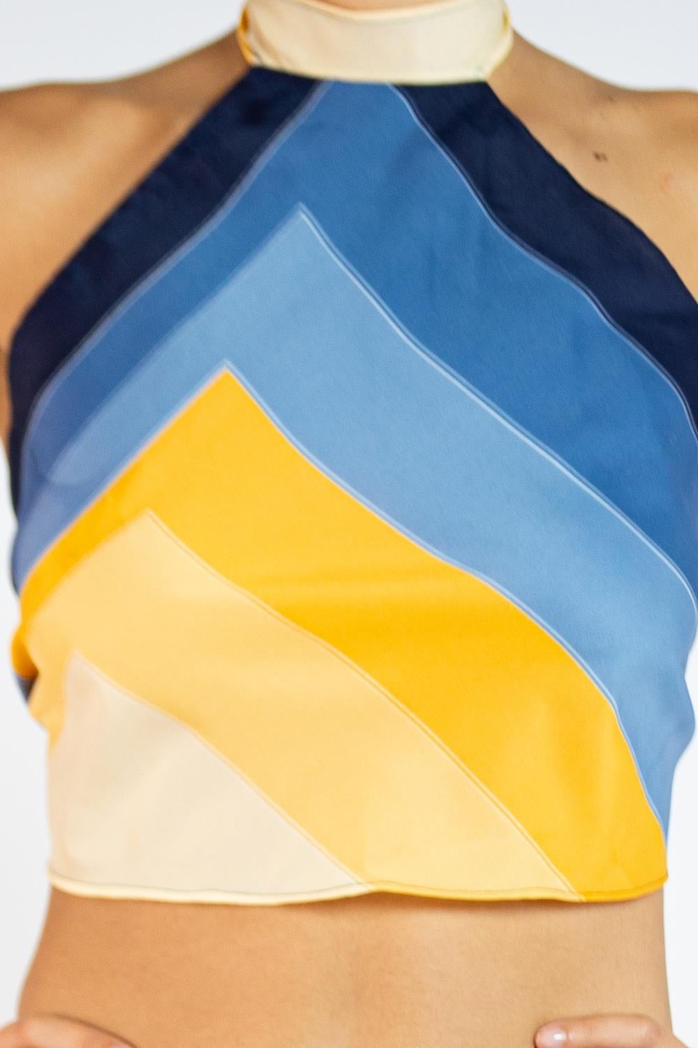 Morphew Collection, cravate géométrique en soie bleue, jaune et noire fabriquée à partir d'un vinyle en vente 4