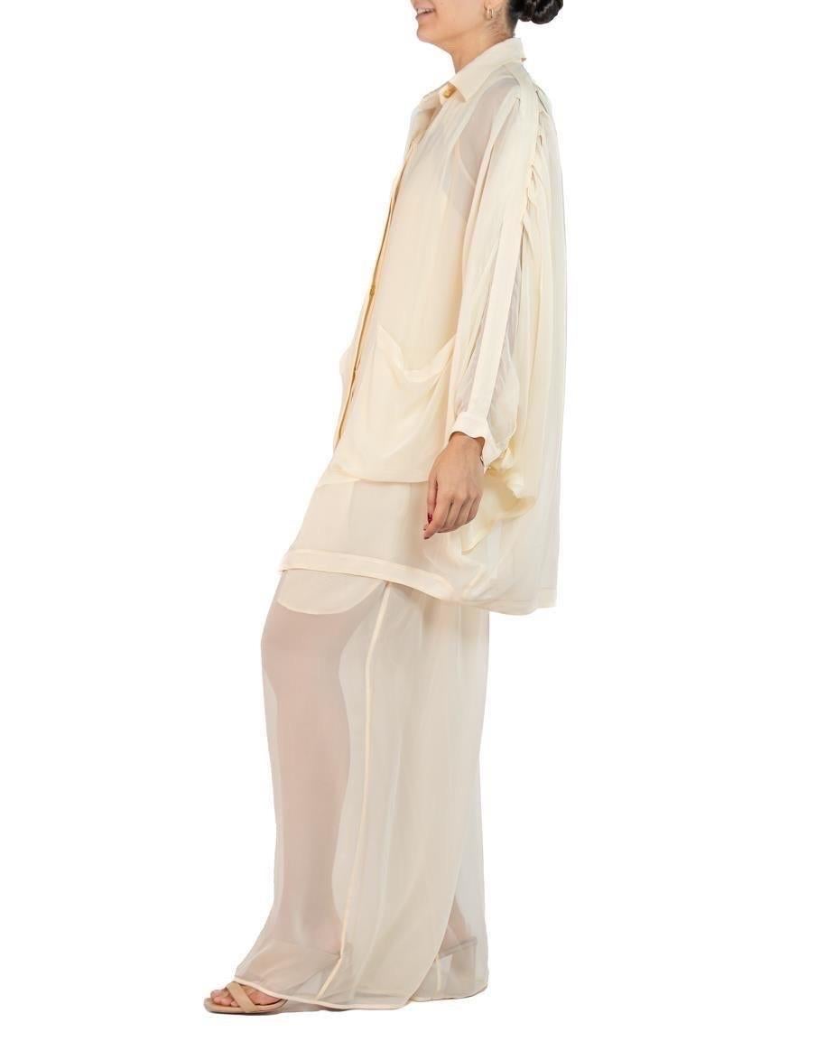 MORPHEW COLLECTION Champagne Chiffon LIZA Button Down Kaftan Shirt
MORPHEW COLLECTION is made entirely by hand in our NYC Ateliér of rare antique materials sourced from around the globe. Our sustainable vintage materials represent over a century of