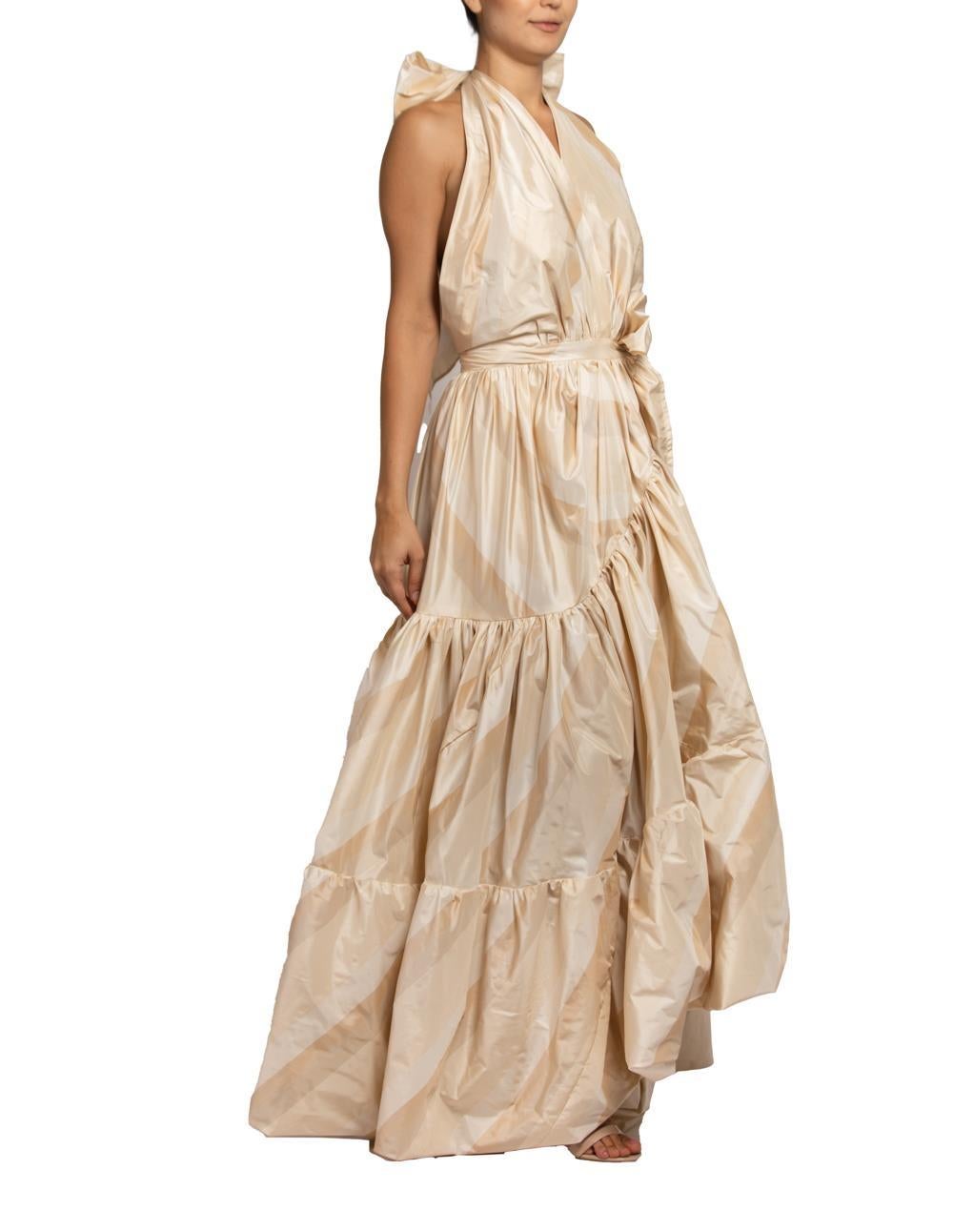 MORPHEW COLLECTION Cream & Ecru Silk Taffeta Plaid Gown In Excellent Condition For Sale In New York, NY