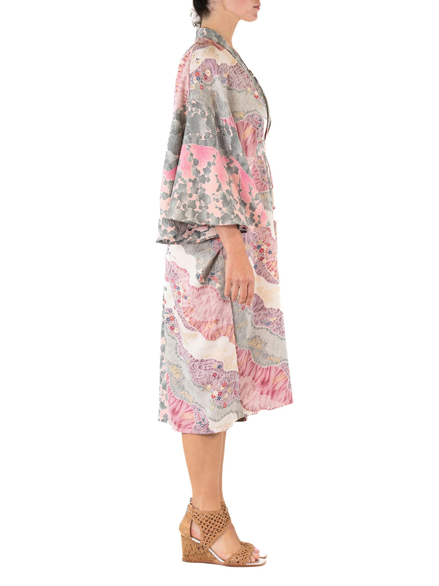 MORPHEW COLLECTION Dusty Purple Floral Print Japanese Kimono Silk Kaftan In New Condition For Sale In New York, NY