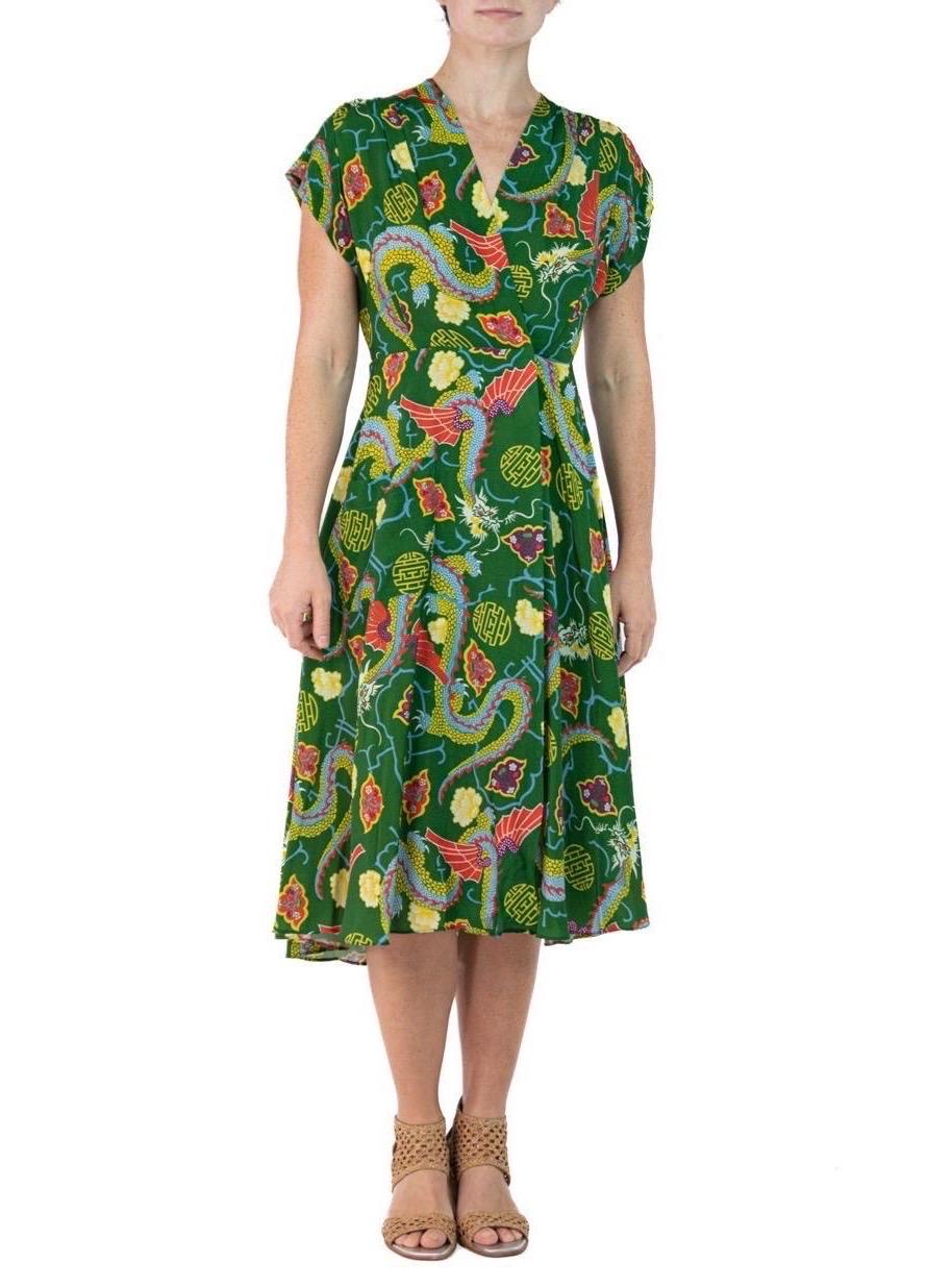 Morphew Collection Green Chinese Dragon Novelty Print Cold Rayon Bias Dress Master Medium
MORPHEW COLLECTION is made entirely by hand in our NYC Ateliér of rare antique materials sourced from around the globe. Our sustainable vintage materials