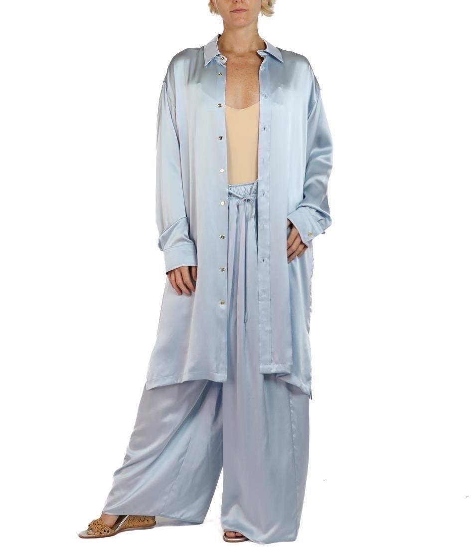 Women's Morphew Collection Ice Blue Silk Charmeuse Oversized Button Down Shirt Dress For Sale