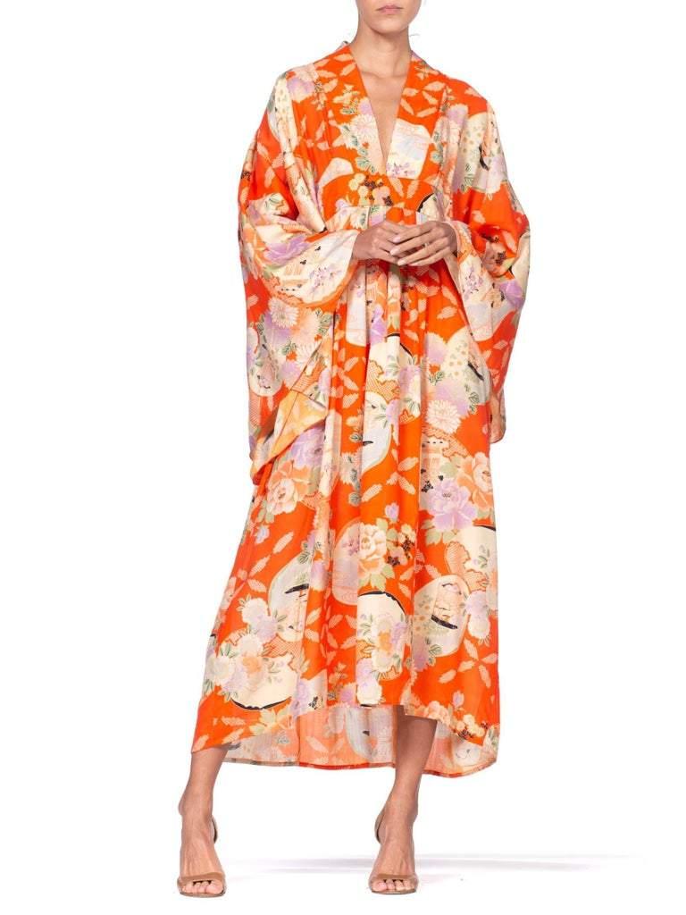 MORPHEW COLLECTION Kaftan In 1950'S Japanese Floral Silk In Excellent Condition In New York, NY