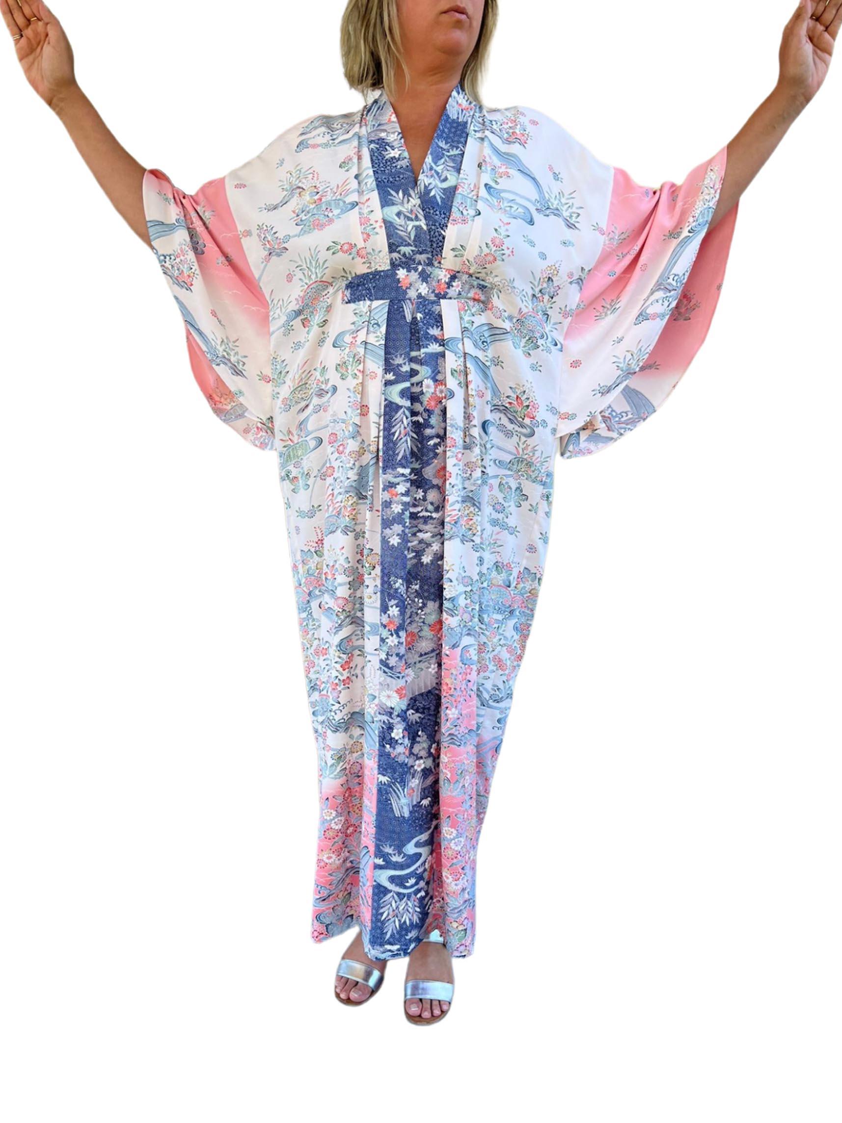 Women's Morphew Collection Light Pink & Blue Japanese Kimono Silk Waves Florial Kaftan For Sale