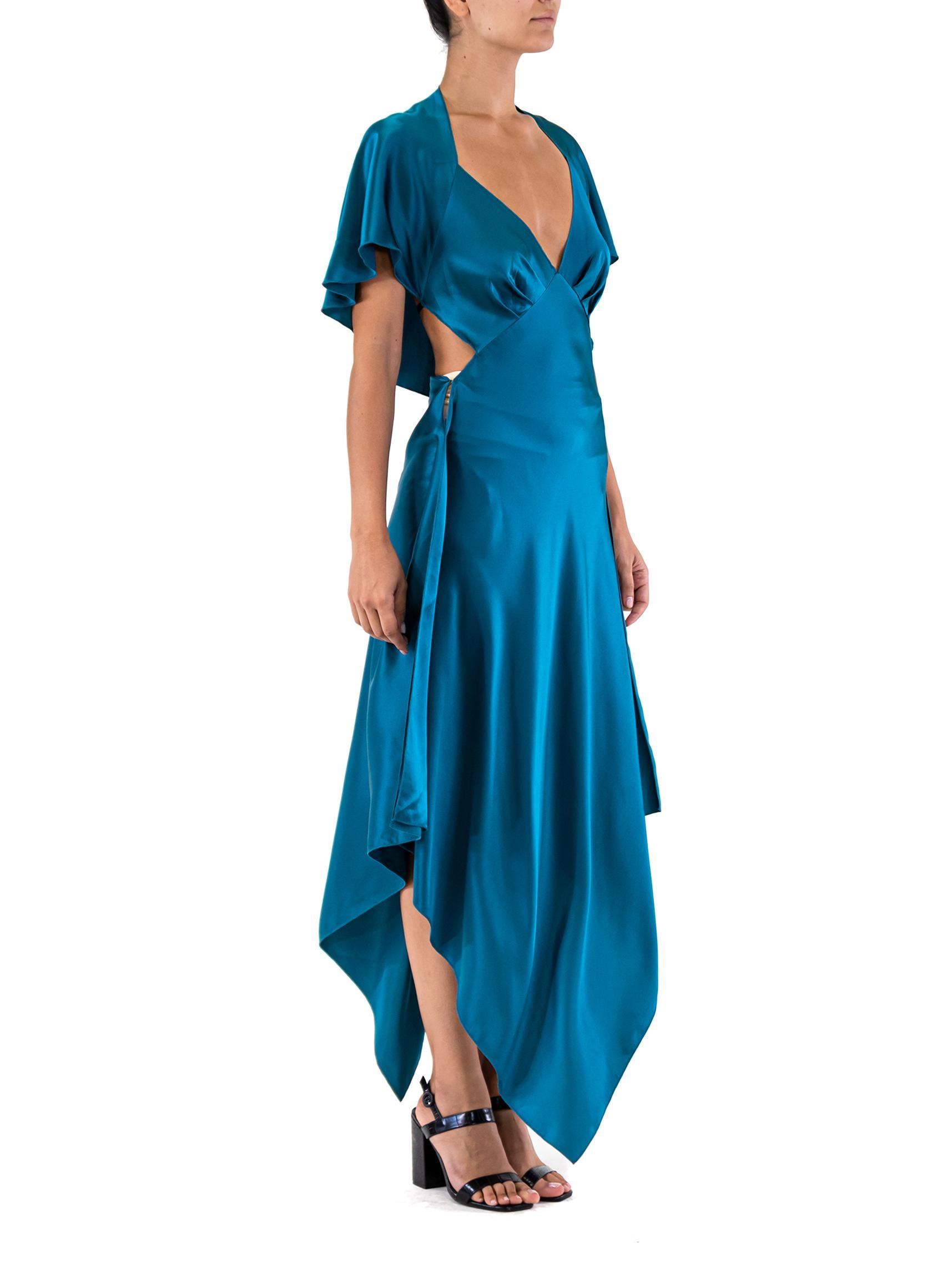 MORPHEW COLLECTION Lyons Blue Silk Charmeuse 3 Scarf Dress Pour femmes en vente