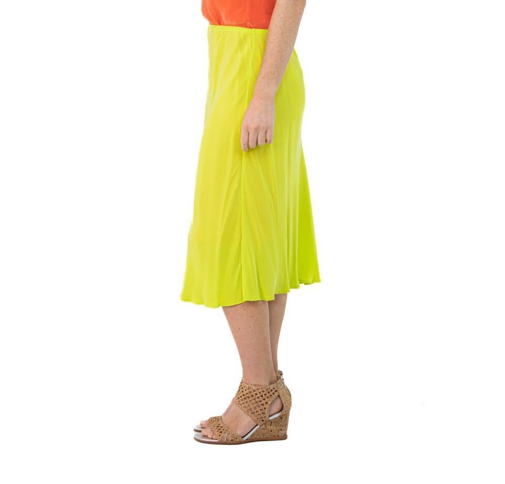 Morphew Collection Neon Green Cold Rayon Bias Skirt Master Medium
MORPHEW COLLECTION is made entirely by hand in our NYC Ateliér of rare antique materials sourced from around the globe. Our sustainable vintage materials represent over a century of