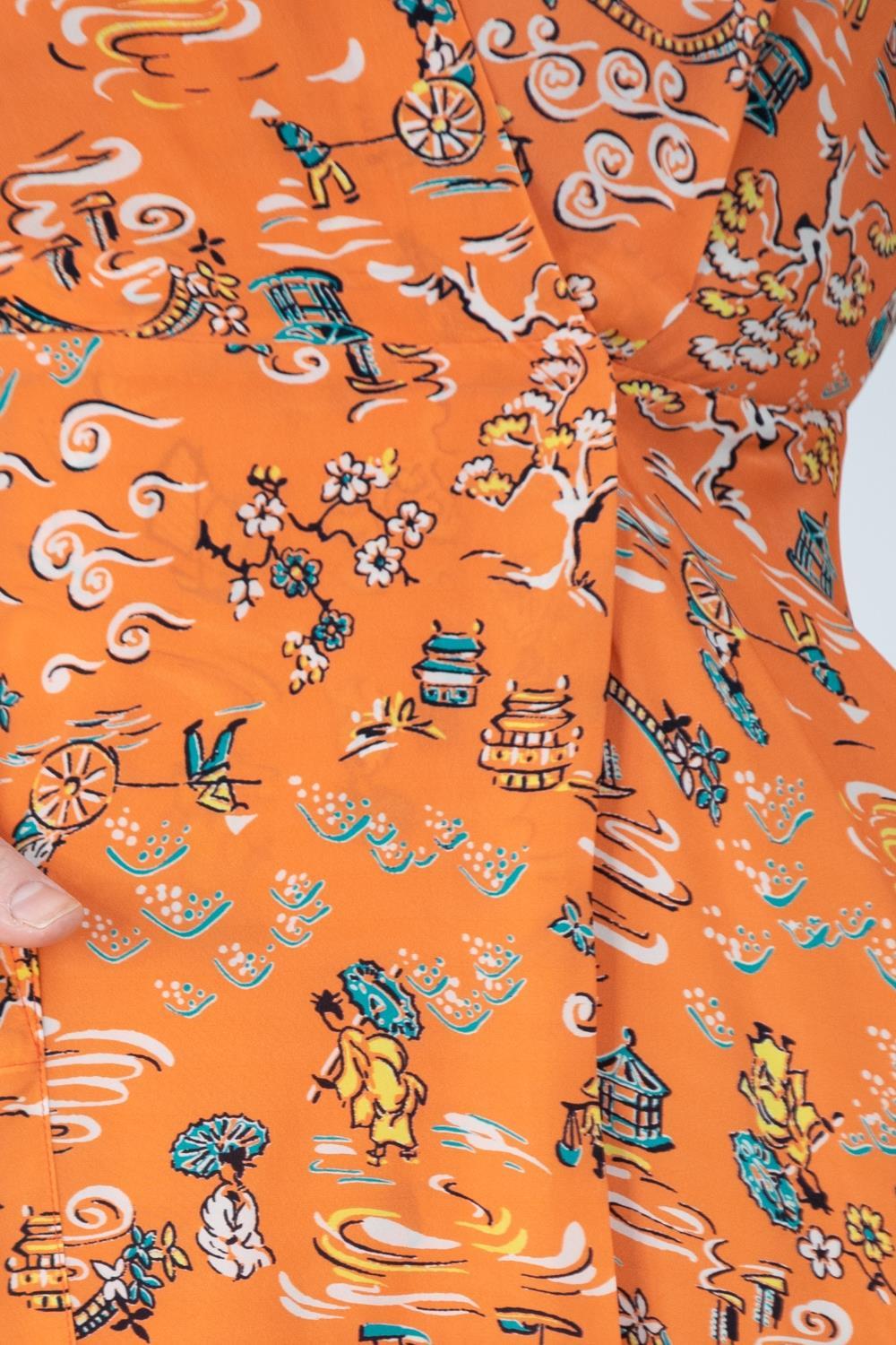 Morphew Kollektion Orange Cherry Blossom Neuheit Druck Kleid aus kaltem Viskose mit Schrägschnitt Ma im Angebot 5