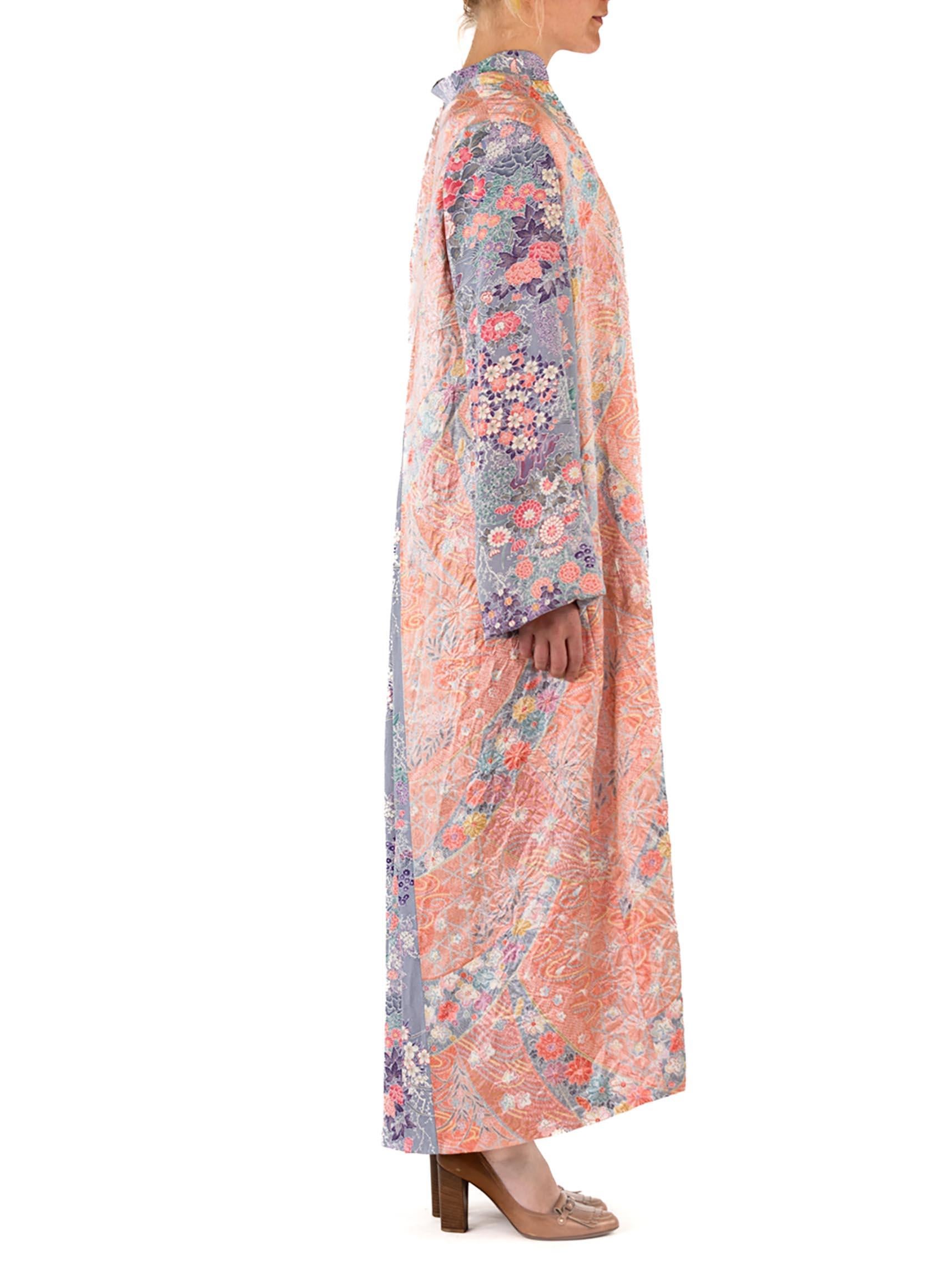 MORPHEW COLLECTION Peach Japanese Kimono Silk Blue Sleeves Duster In Excellent Condition In New York, NY