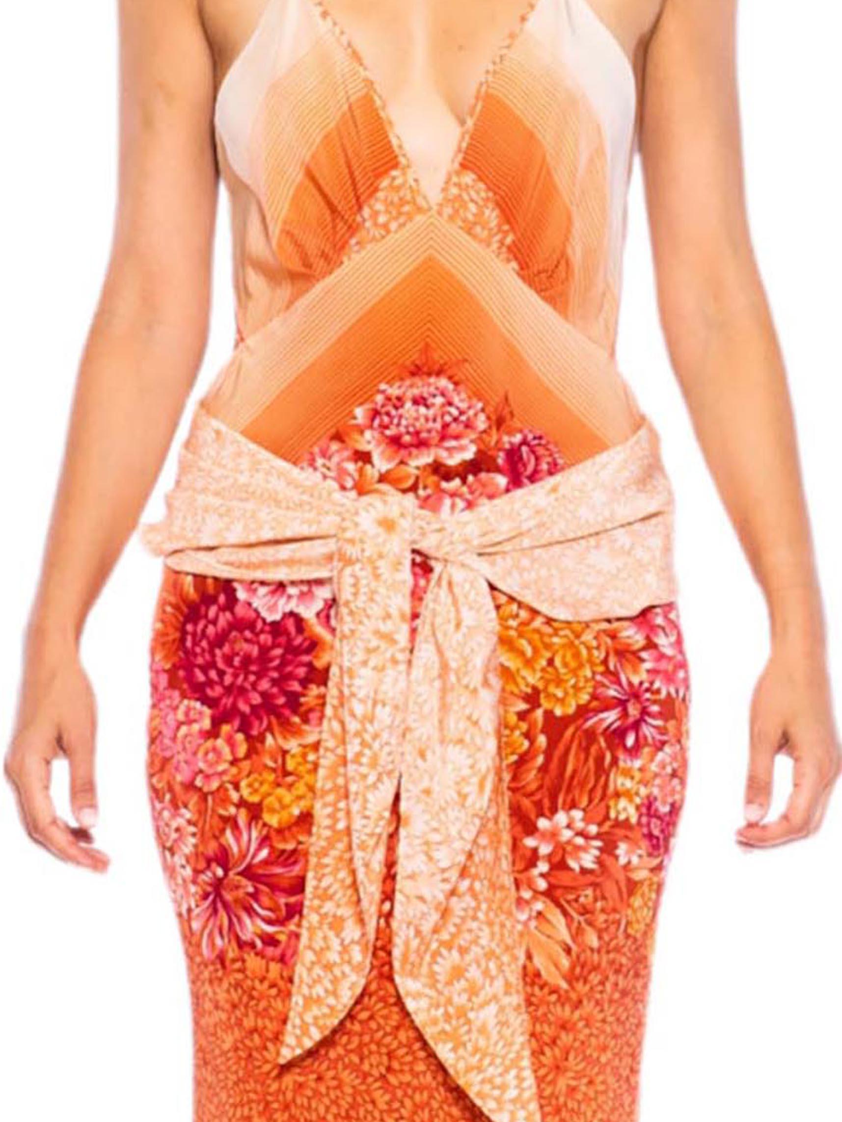 MORPHEW COLLECTION Peach & Pink Silk Floral Sagittarius One Scarf Dress Made Fr en vente 5