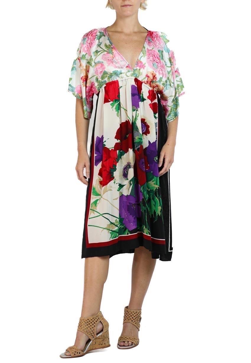 Cut on the straight grain with an elastic waist our Virgo scarf dress is meant to fit loose and fall away from the body. With loose flutter sleeves and an adjustable tie at the back of the neck this dress is designed to accommodate a large array of