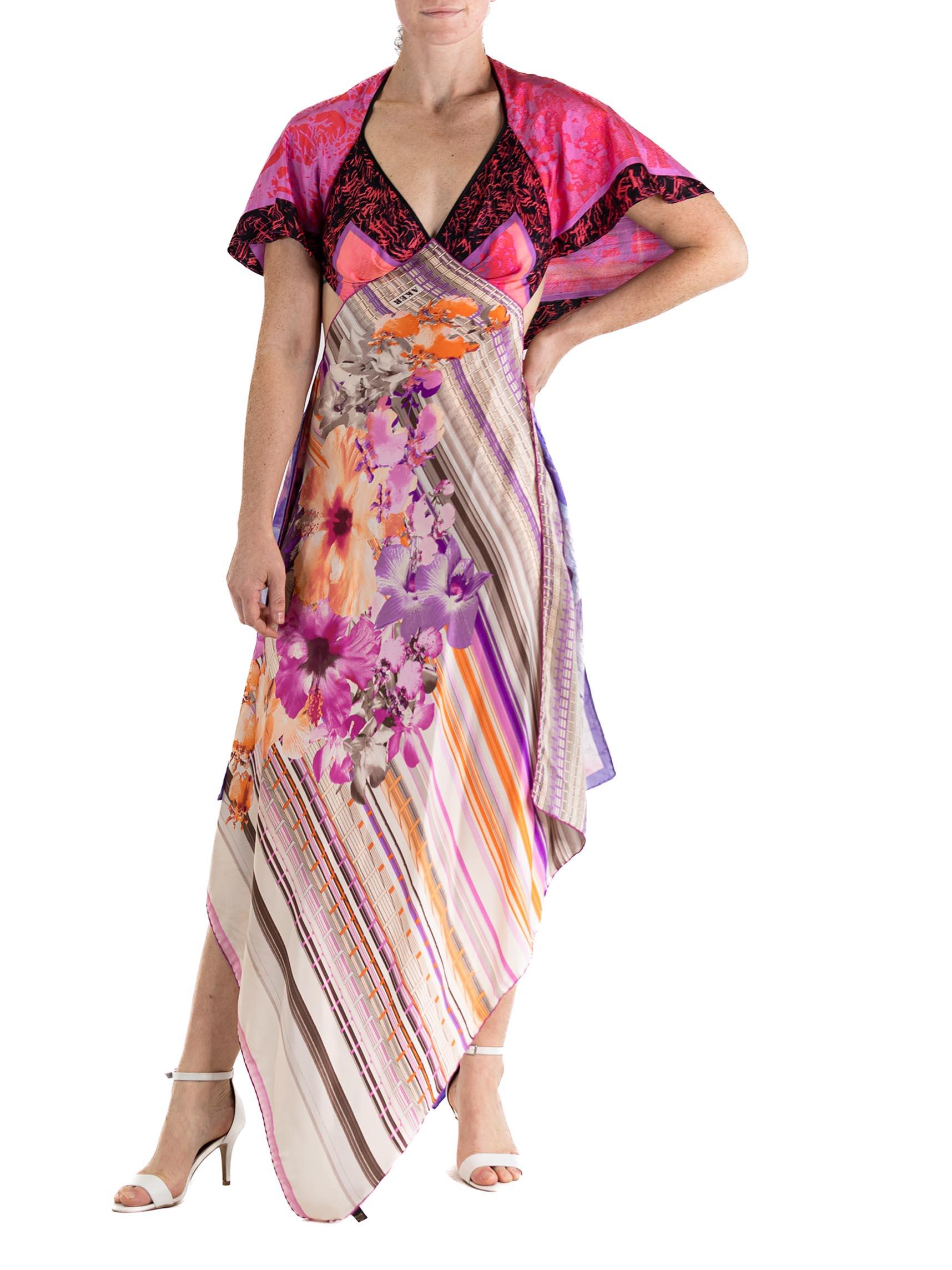 COLLECTION MORPHEW - Robe à 3 foulards en sergé de soie à fleurs violettes et roses, fabriquée à partir de Vinta en vente 1
