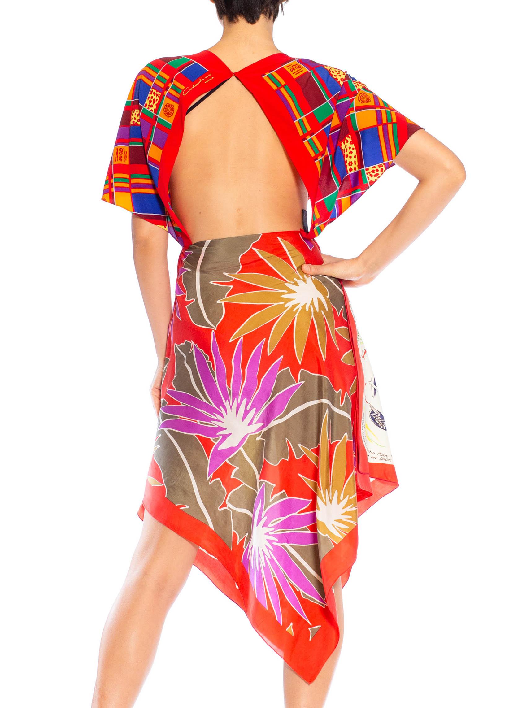 Morphew Collection - Robe à 3 foulards en soie rouge multicolore à imprimé scénique et géométrique en vente 3