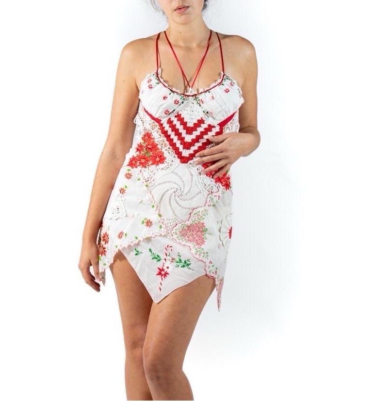 Morphew Kollektion Rot-Weißer Weihnachts-Crotchet-Mini  Kleid im Angebot 1
