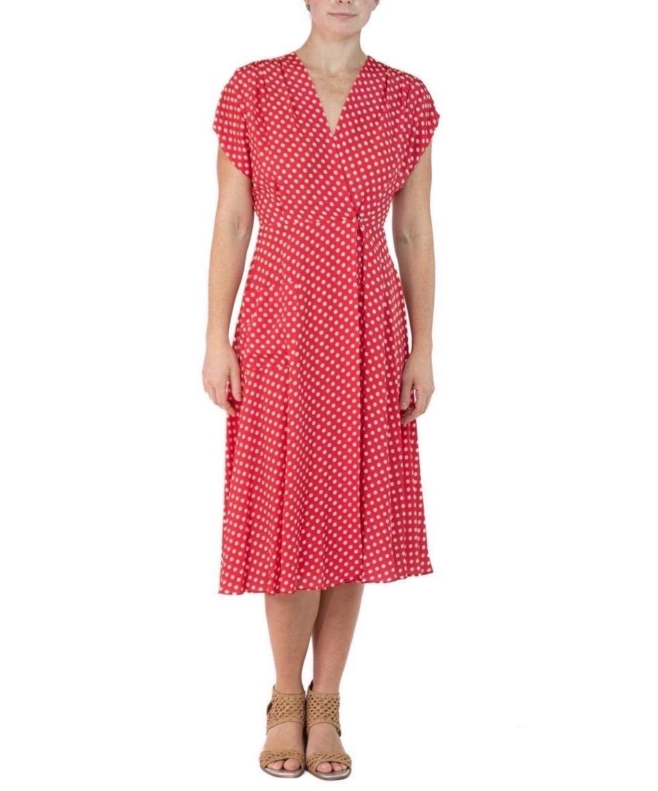 Morphew Collection Red & White Polka Dot Novelty Print Cold Rayon Bias Dress Master Small
MORPHEW COLLECTION is made entirely by hand in our NYC Ateliér of rare antique materials sourced from around the globe. Our sustainable vintage materials