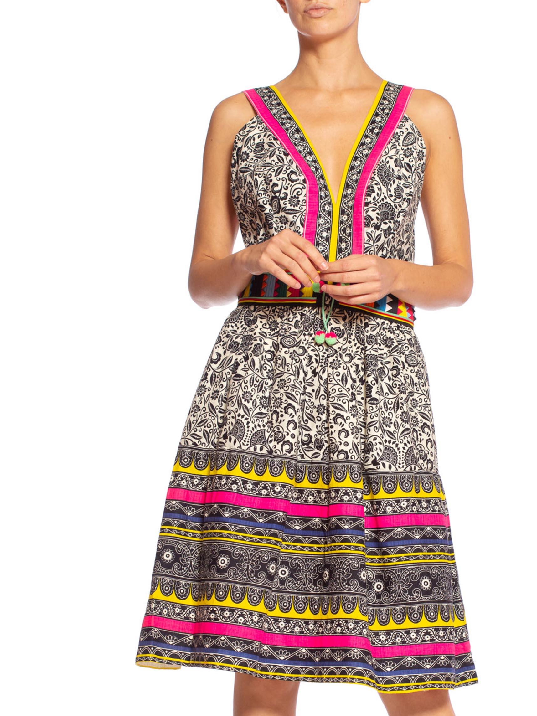 MORPHEW COLLECTION Black & White 1960S Printed Cotton Dress With Colorful Handm In Excellent Condition In New York, NY
