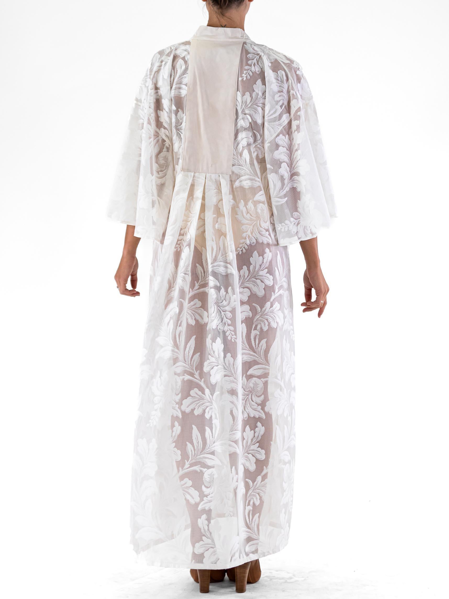 MORPHEW COLLECTION White Poly/Nylon Baroque Leaf Lace Kaftan In Excellent Condition For Sale In New York, NY