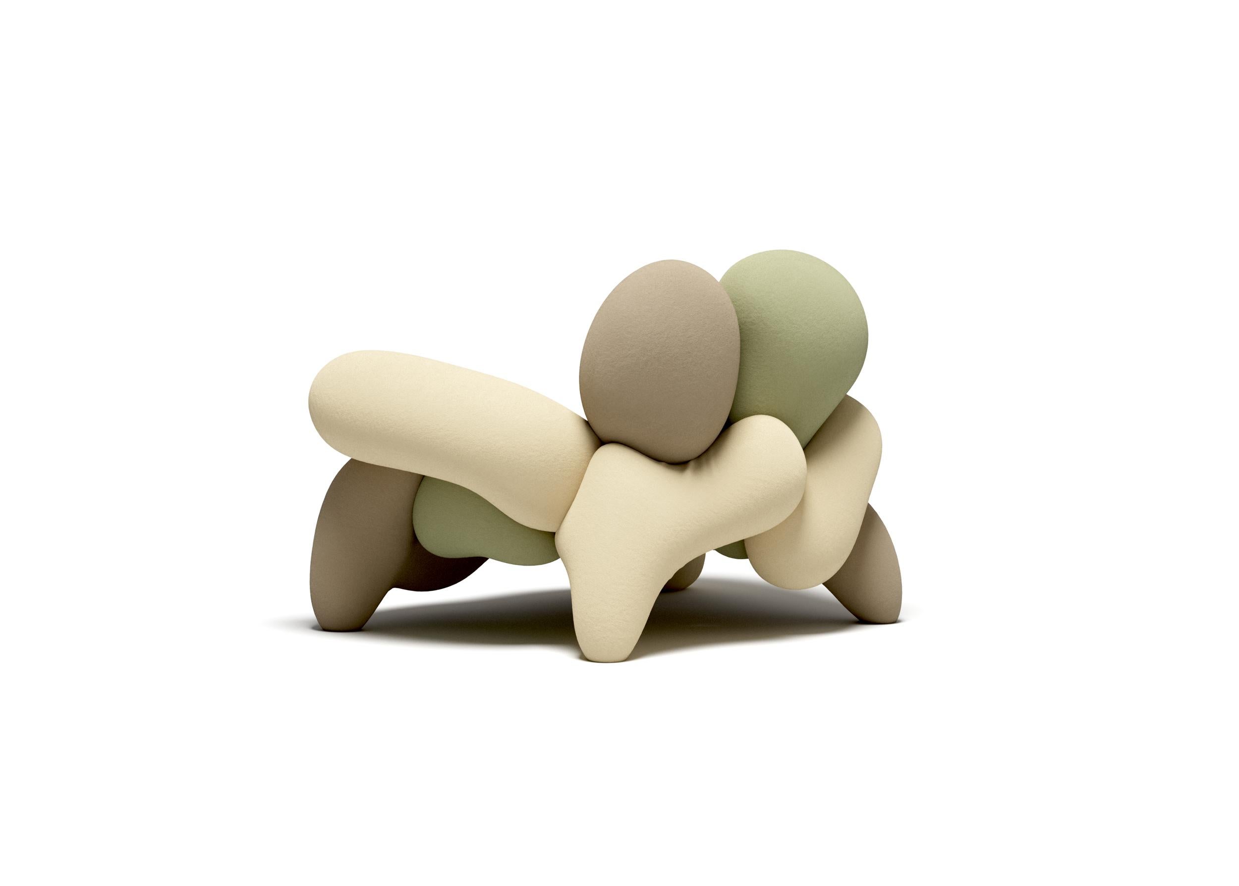 Le fauteuil et le canapé Morphologica manifestent la nécessité de repenser ce que signifie être radical. Conçu par Misha Kahn en 2024 pour Meritalia.

Le fauteuil et le canapé Morphologica, nés de la collaboration entre Meritalia et le designer