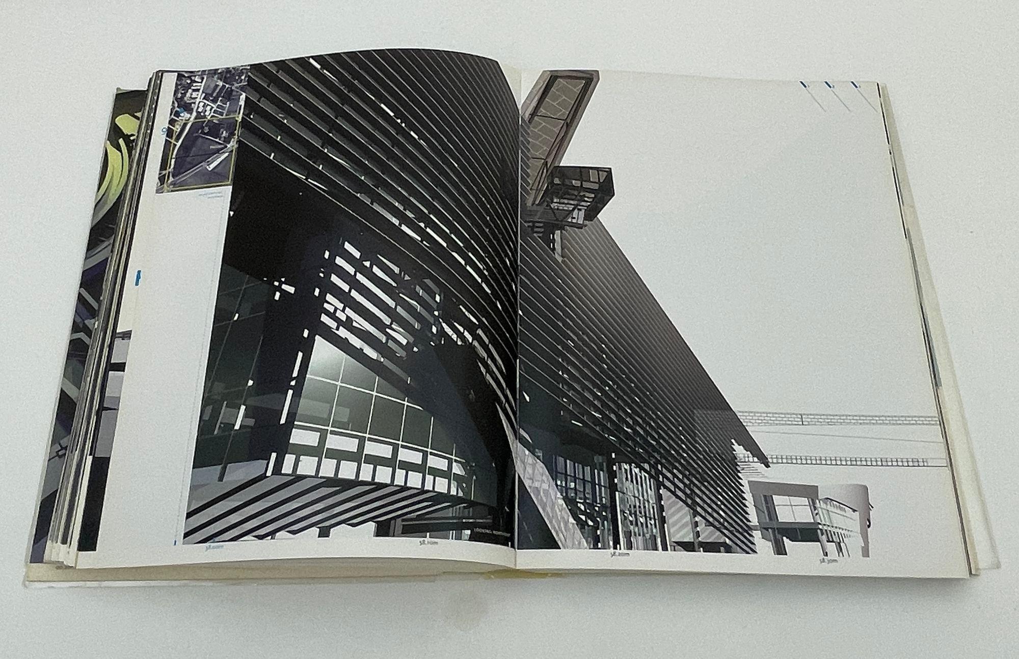 MORPHOSIS VOL. 3 : BUILDINGS AND PROJECTS, 1993-1997 de Thom Mayne, Design en vente 2