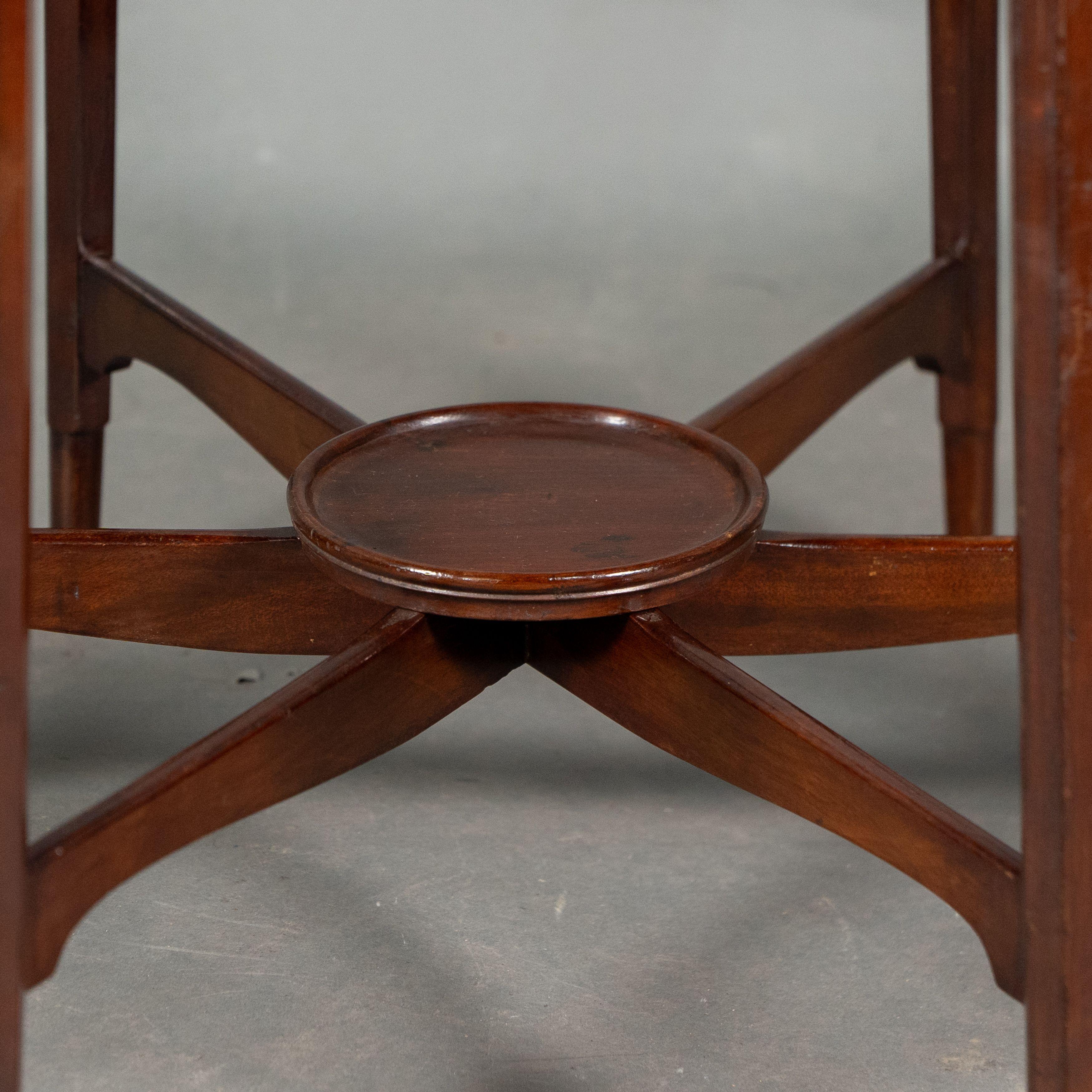 Morris and Co. Walnut side table with a shaped top and a wavey apron. For Sale 3