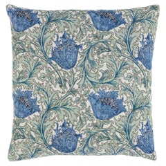 Cojín Tapiz Morris Anémona Azul Verde con Relleno de Plumas - 21" x 21"