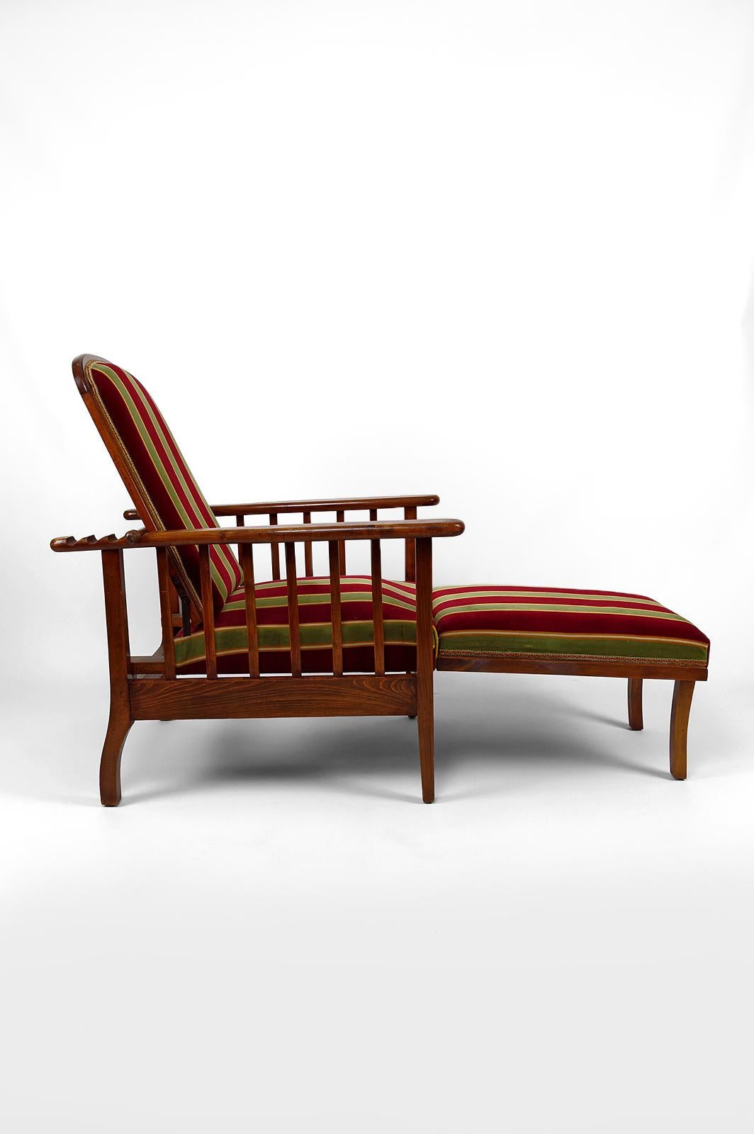 British Morris armchair / lounge chair, Arts & Crafts, United Kingdom, circa 1900 For Sale