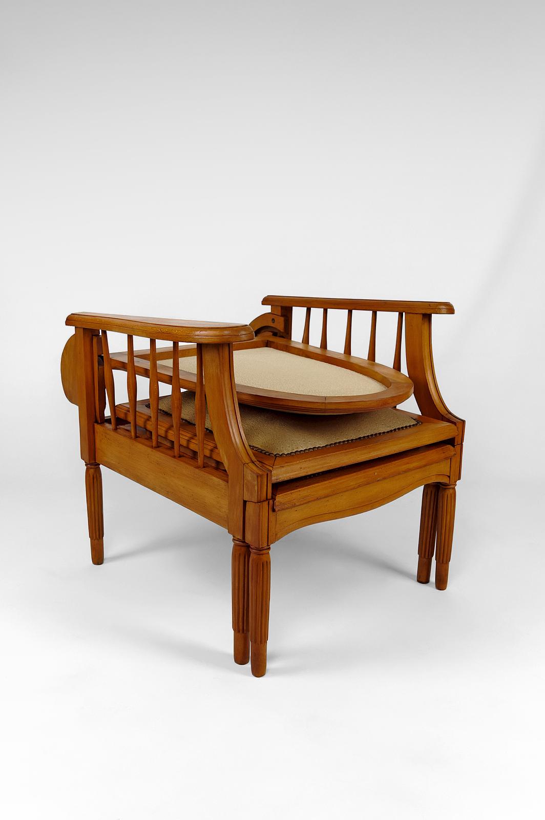 Morris armchair / lounge chair in beech, Art Deco, France, Circa 1925 For Sale 7