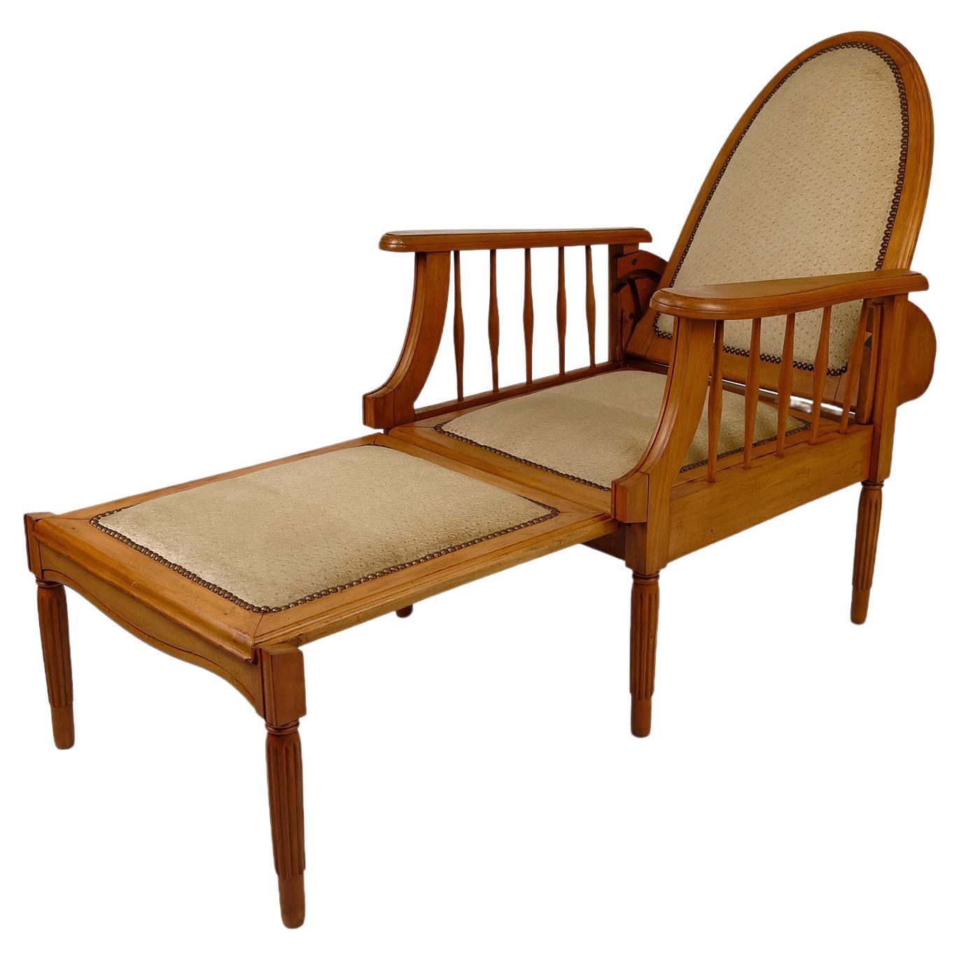 Morris armchair / lounge chair in beech, Art Deco, France, Circa 1925 For Sale