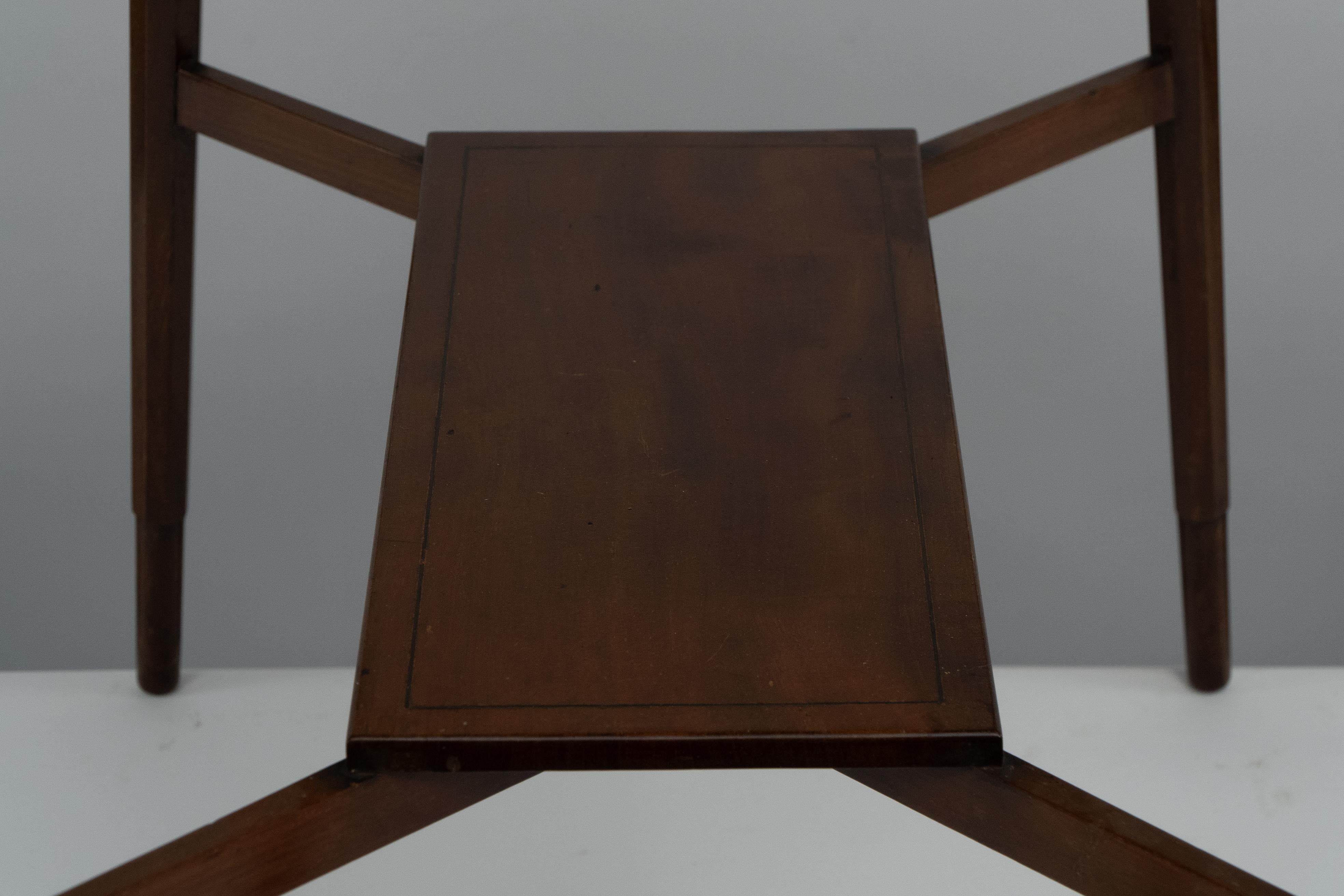 Walnut Morris & Co. A fine quality Aesthetic Movement walnut side table. For Sale