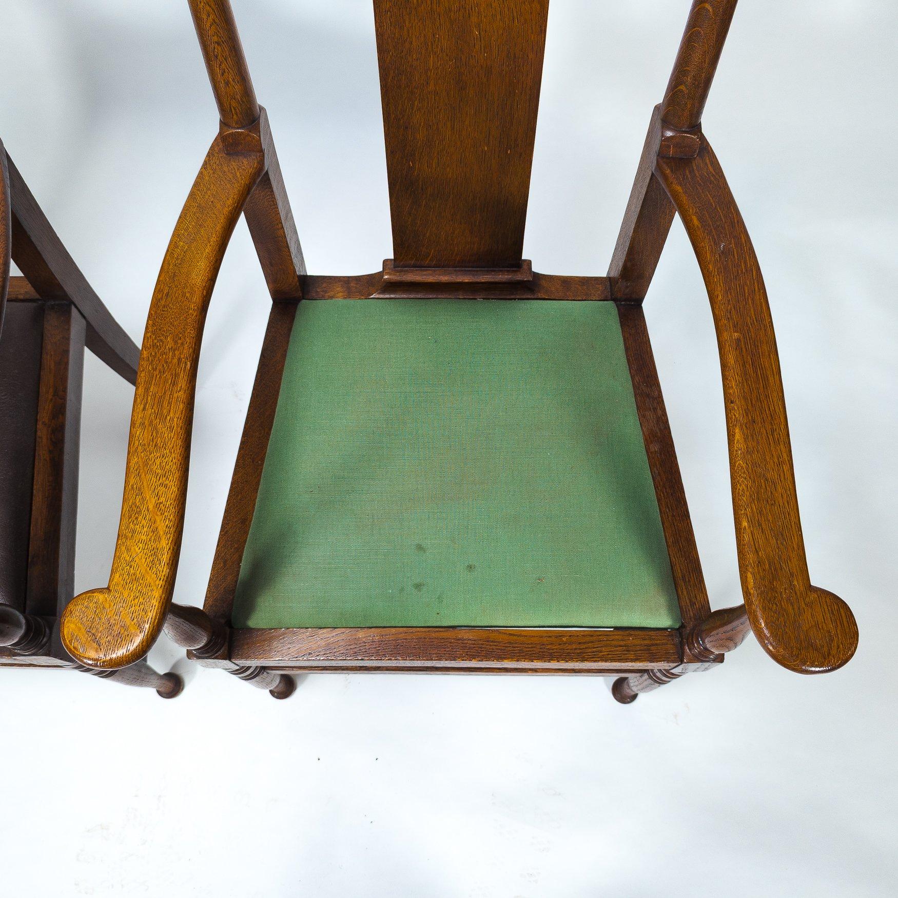 Fait main Morris & Co. Fauteuils de salle à manger en Oak Arts & Crafts, Design/One en vente