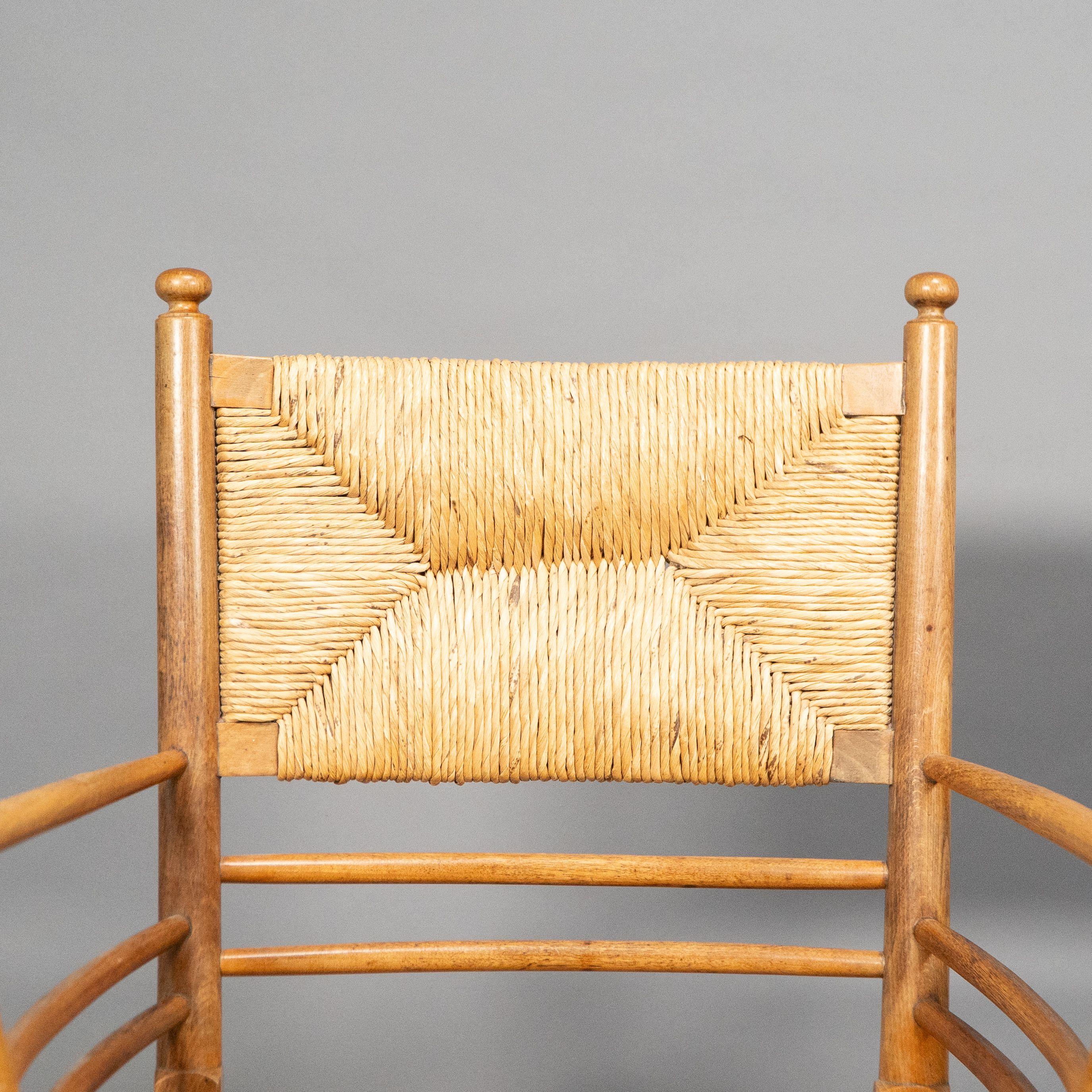 Morris & Co attribué à Philip Webb. Rare paire de fauteuils en hêtre de Beeche en vente 9
