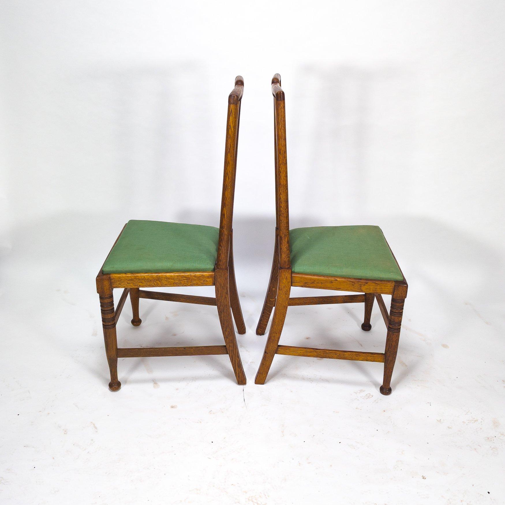Morris & Co. Fünf Arts & Crafts-Esszimmerstühle aus Eiche, entworfen in den Büros von Shaw im Angebot 5