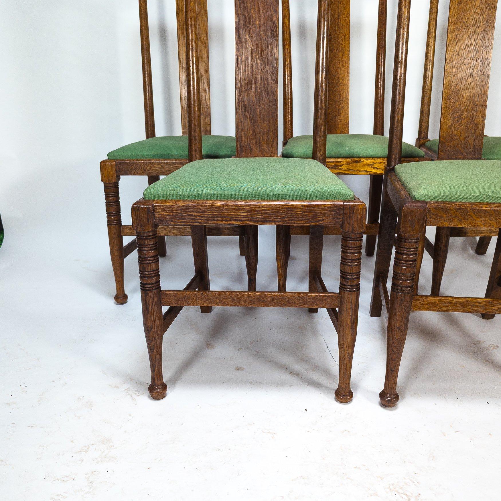 Morris & Co. Fünf Arts & Crafts-Esszimmerstühle aus Eiche, entworfen in den Büros von Shaw im Angebot 7