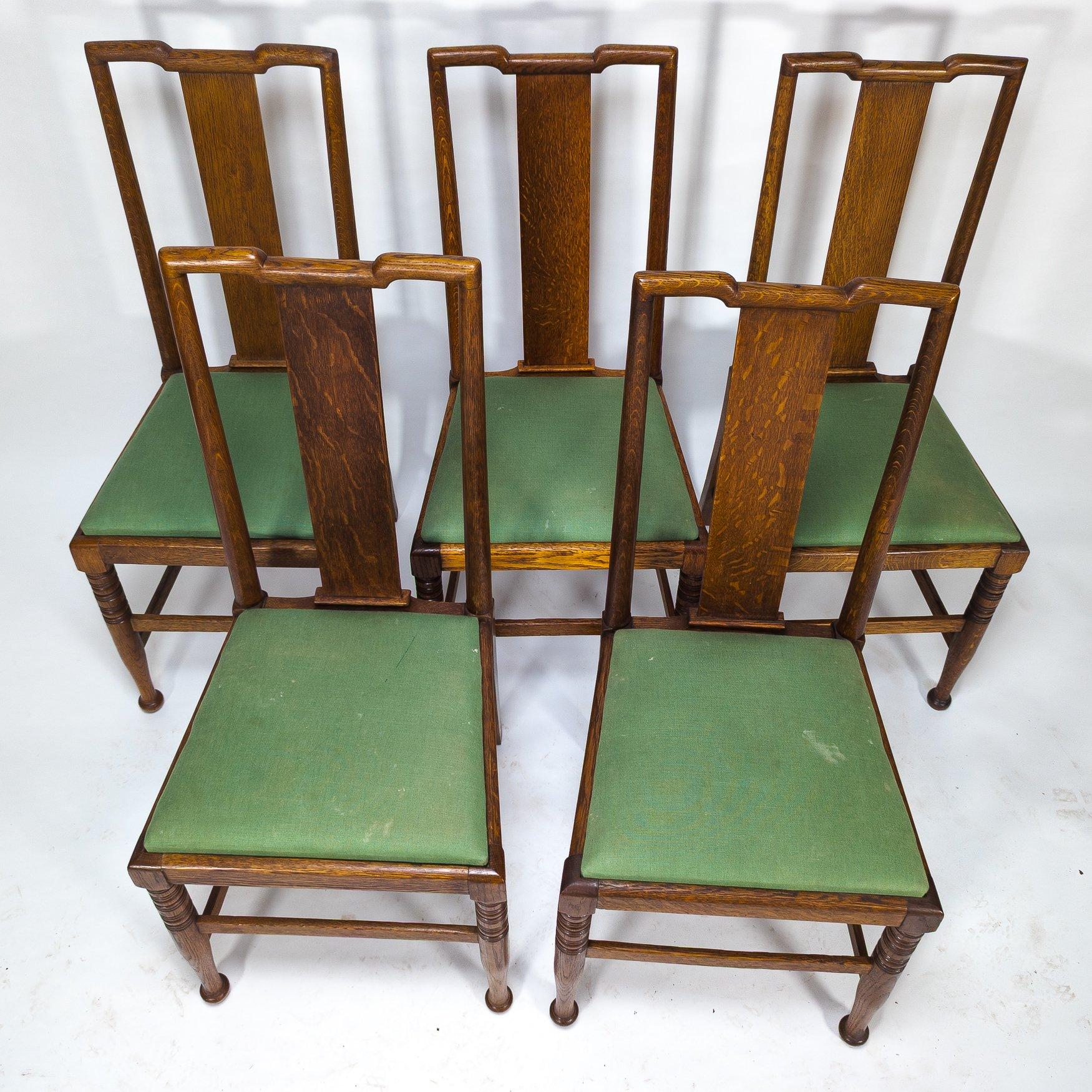 Morris & Co. Fünf Arts & Crafts-Esszimmerstühle aus Eiche, entworfen in den Büros von Shaw im Angebot 8