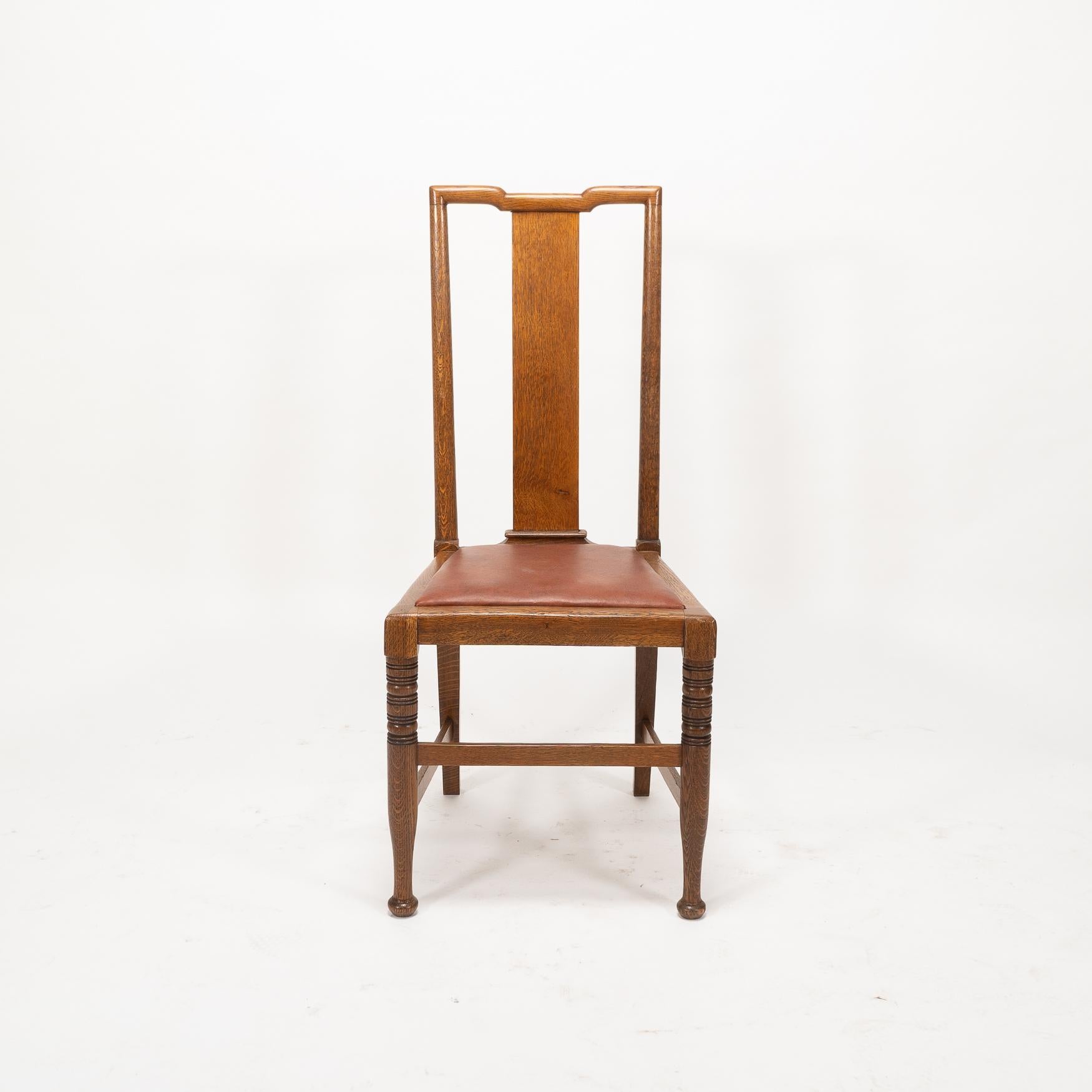 Morris & Co. Vier Arts & Crafts-Esszimmerstühle aus Eiche, entworfen in den Büros von Shaw im Angebot 3