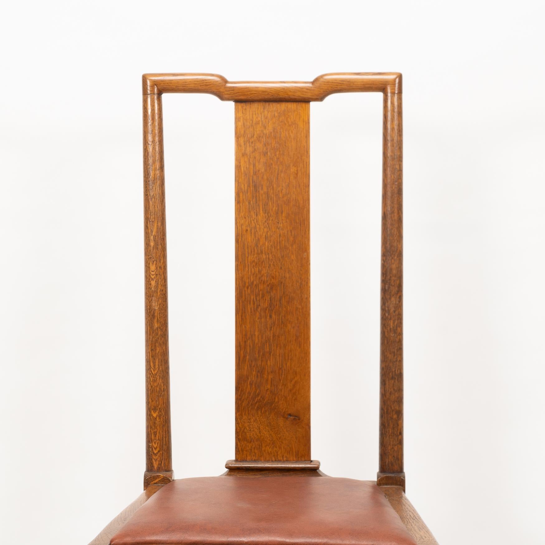 Morris & Co. Vier Arts & Crafts-Esszimmerstühle aus Eiche, entworfen in den Büros von Shaw im Angebot 11