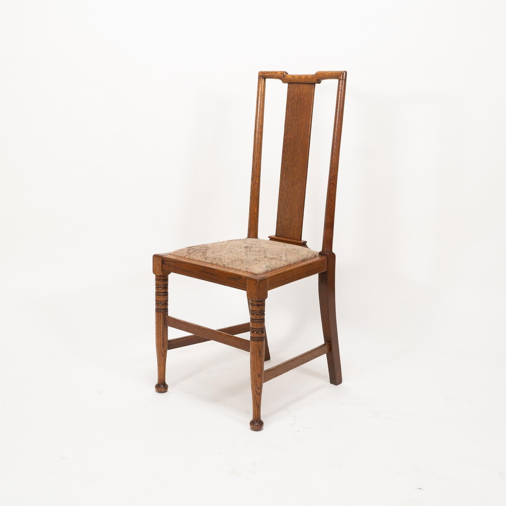 Morris & Co. Sechs Arts & Crafts-Esszimmerstühle aus Eiche, entworfen in den Büros von Shaw im Angebot 4