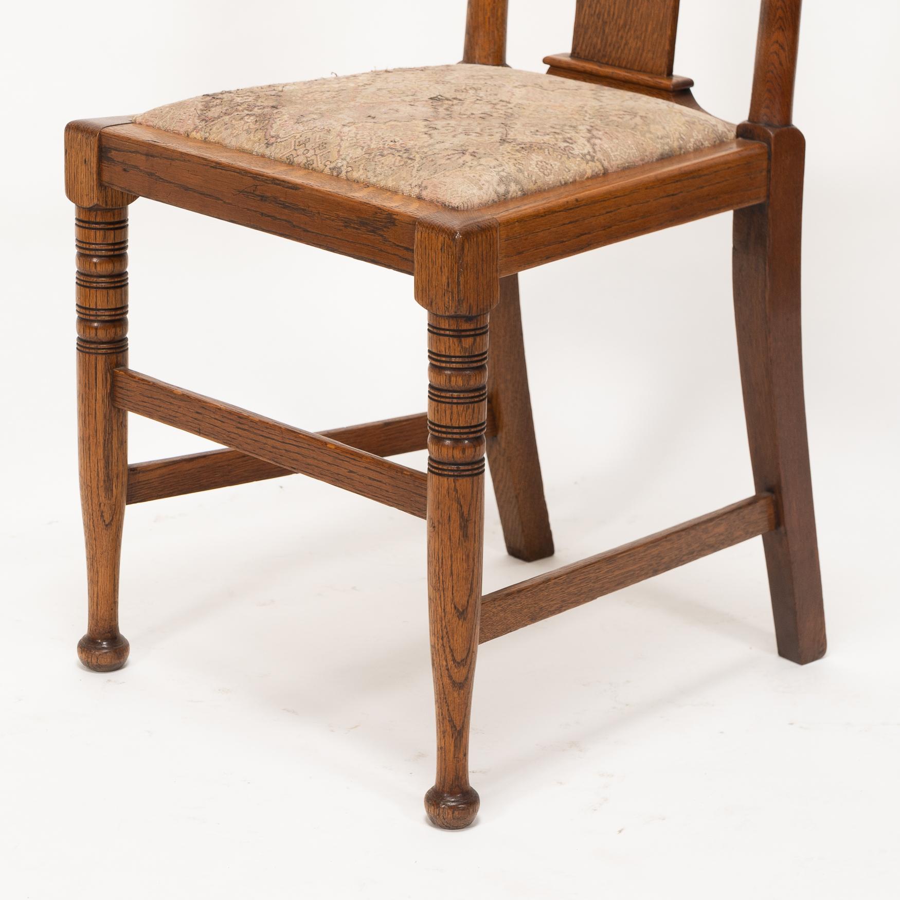 Morris & Co. Sechs Arts & Crafts-Esszimmerstühle aus Eiche, entworfen in den Büros von Shaw im Angebot 5