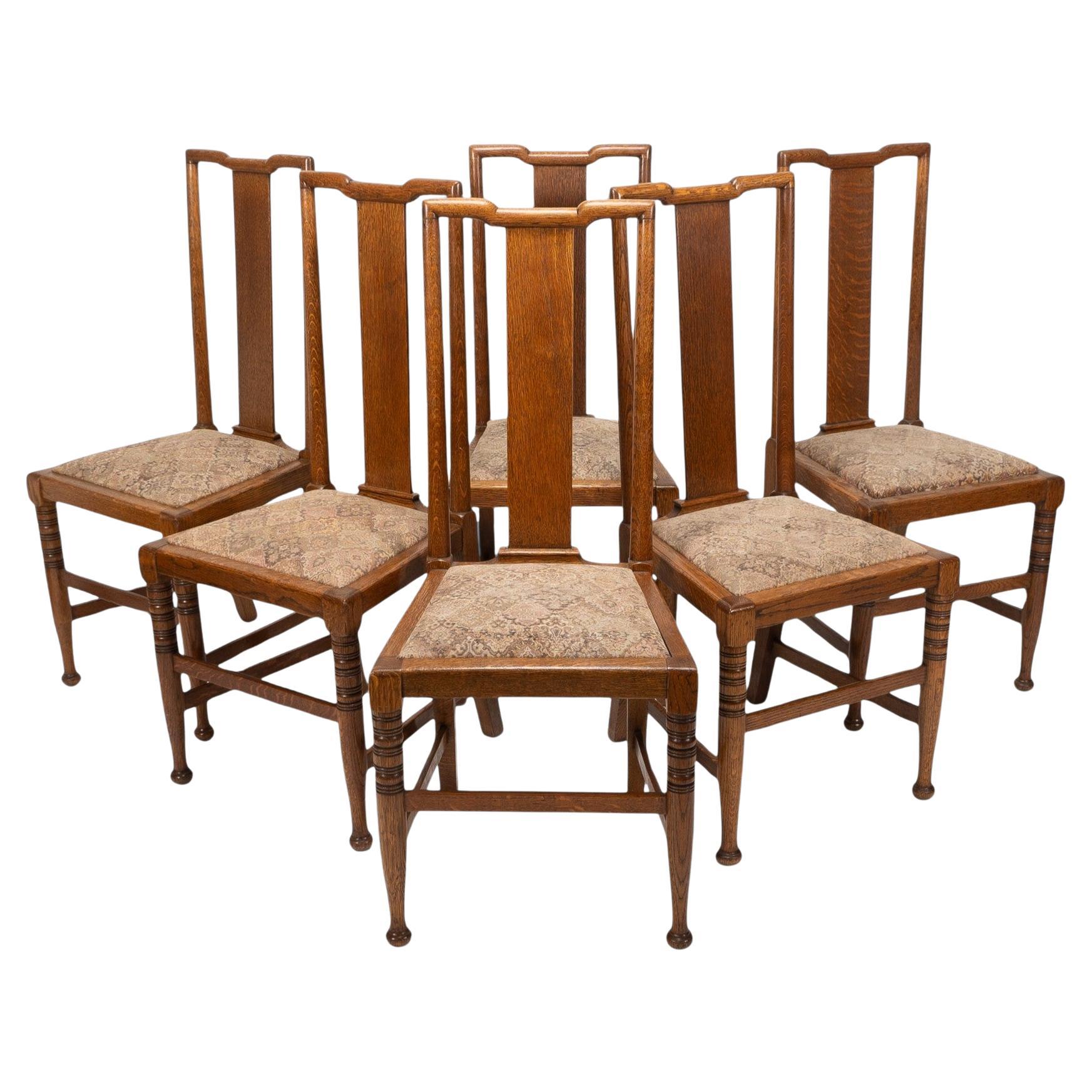Morris & Co. Sechs Arts & Crafts-Esszimmerstühle aus Eiche, entworfen in den Büros von Shaw