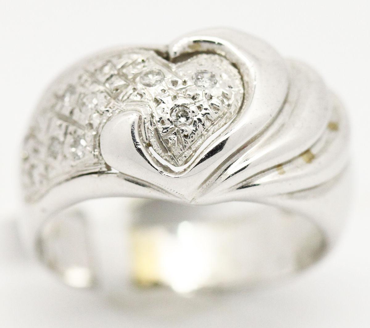 Women's or Men's Morris & David 14 Karat White Gold 0.17 Carat Diamond Dome Ring For Sale
