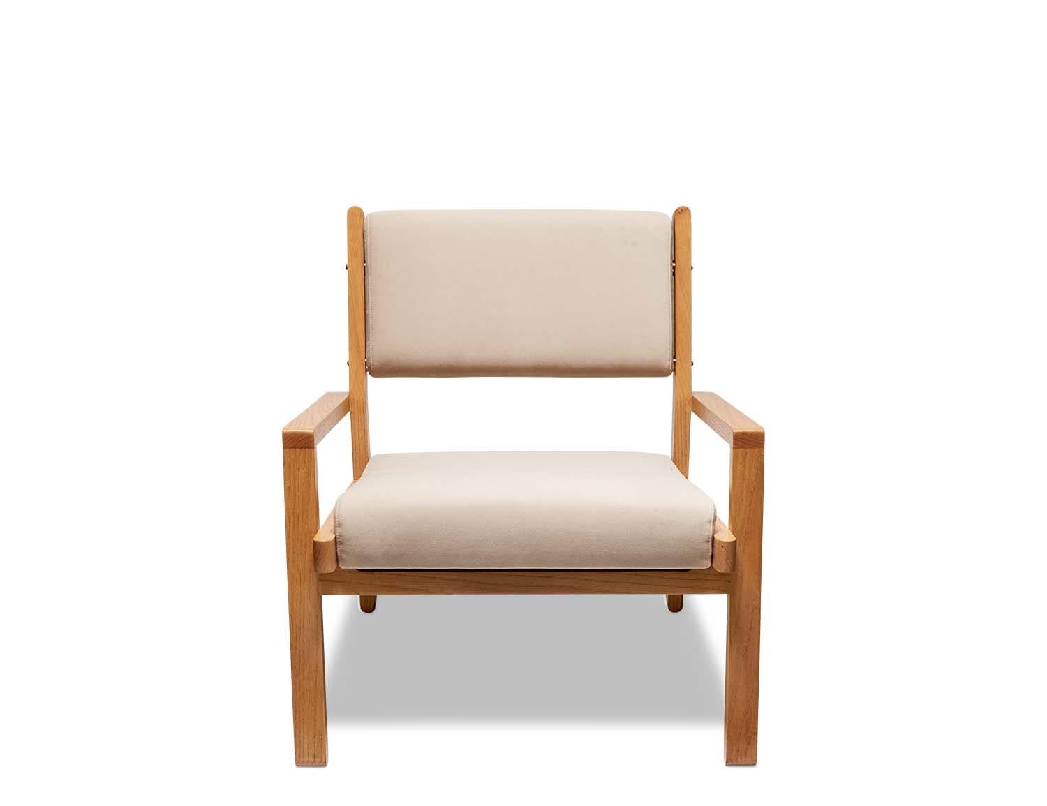 Morro Lounge Chair by Lawson-Fenning 1