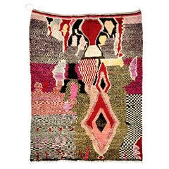 Tapis marocain Boujaad, Authentique tapis noir et rouge à ornements abstraits, En stock