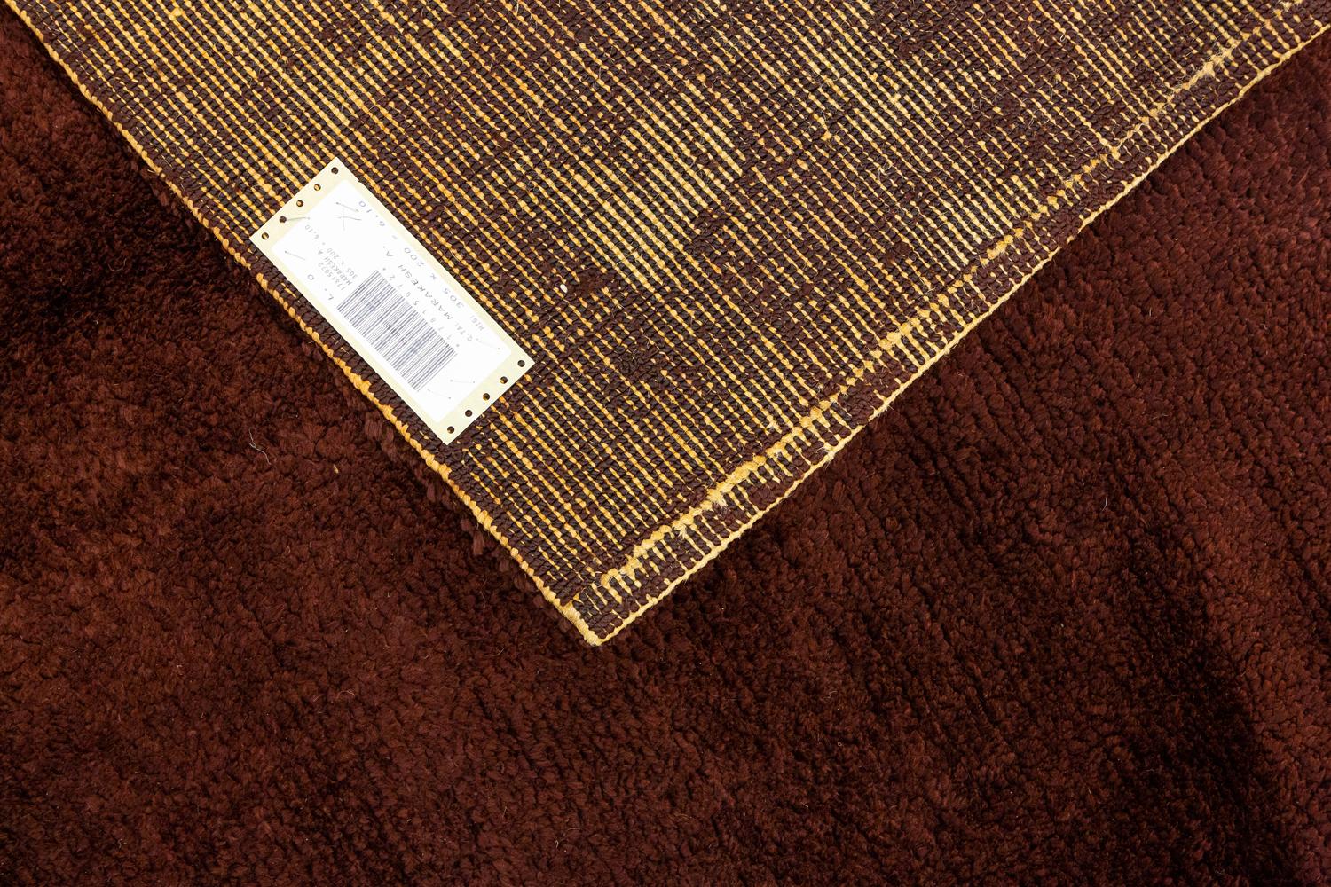 Morrocan Carpet Minimalist Design Mid-Century Dark Brown Color, 1950-1970 In Good Condition For Sale In Ferrara, IT