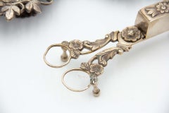 Morrões tray and scissors in silver with reliefs