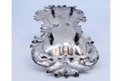 Morrões tray w/ fruit & leaf applications on 4 feet