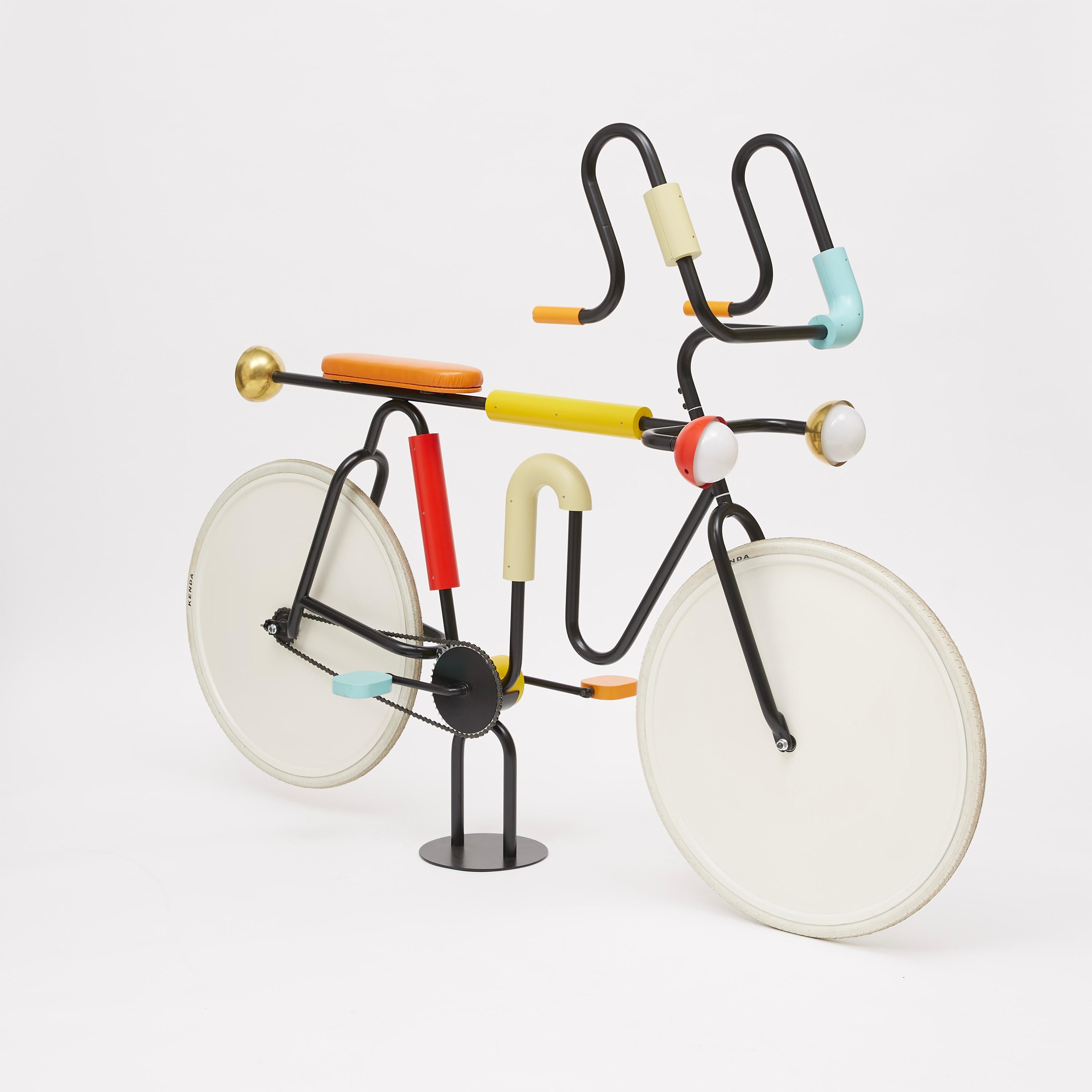 This eccentric design from the Morse Collection reinterprets the silhouette of a bike in a playful, dramatized version rich in colorful tubes and geometric references. A superb addition to a contemporary interior where one wants to concentrate