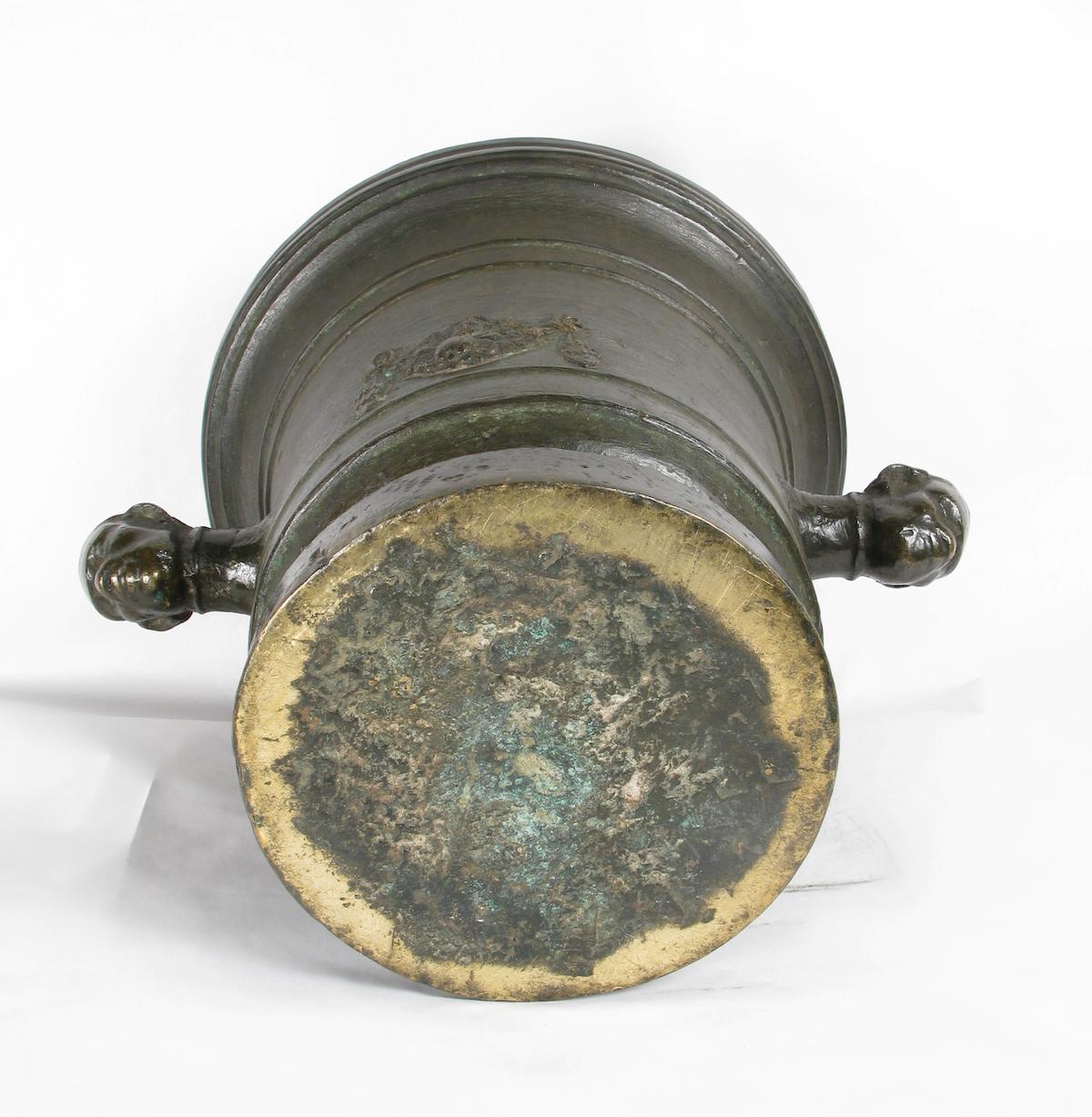 Bronze mortar, Veneto, 16th century For Sale 3