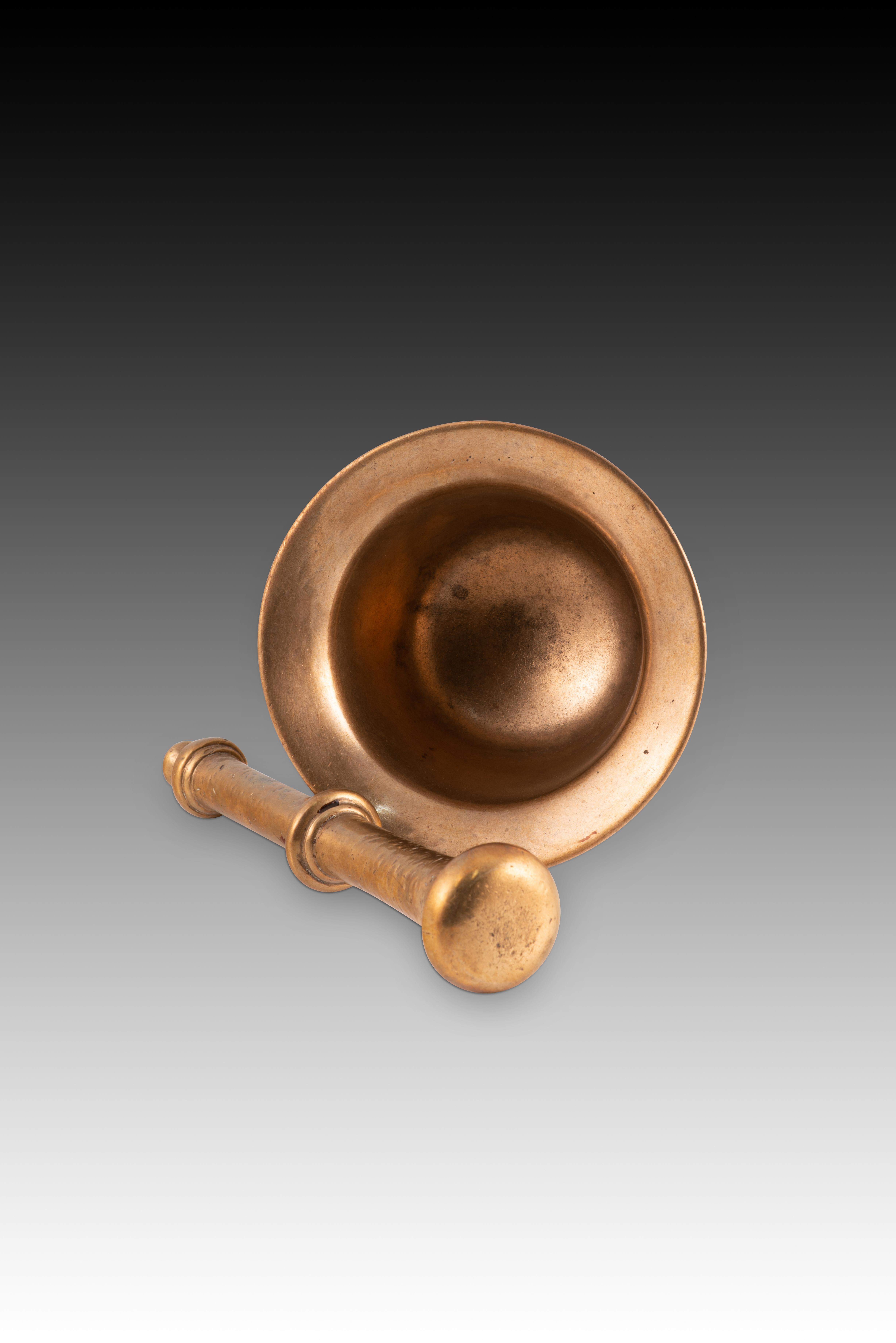 XIXe siècle Mortier et pilon. Bronze. XIXème siècle. en vente