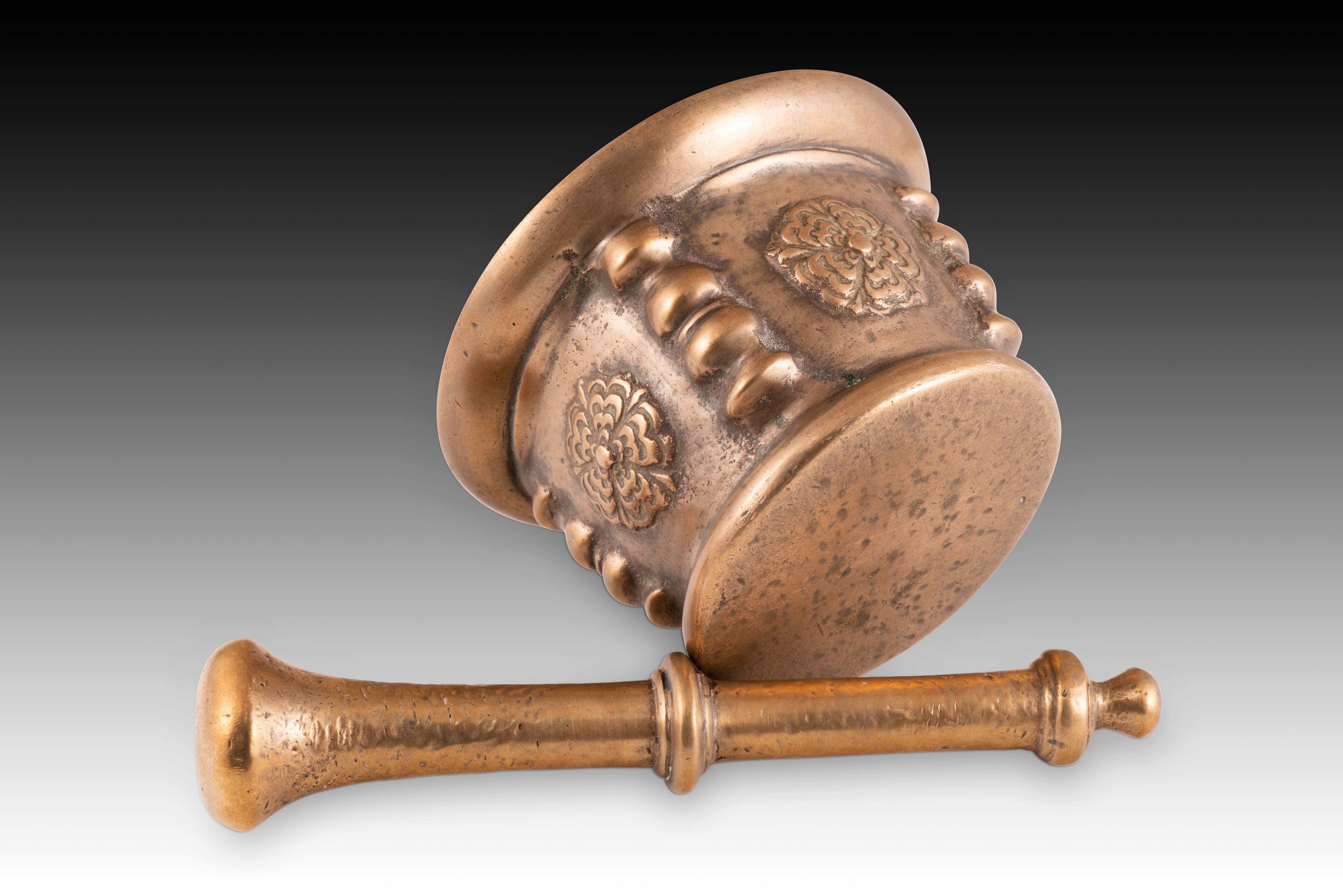 Mortier et pilon. Bronze. XIXème siècle. en vente 2