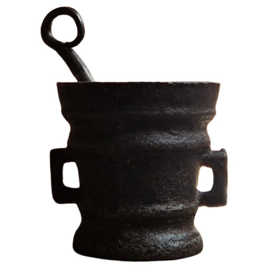 Are mortar and pestles still used?
